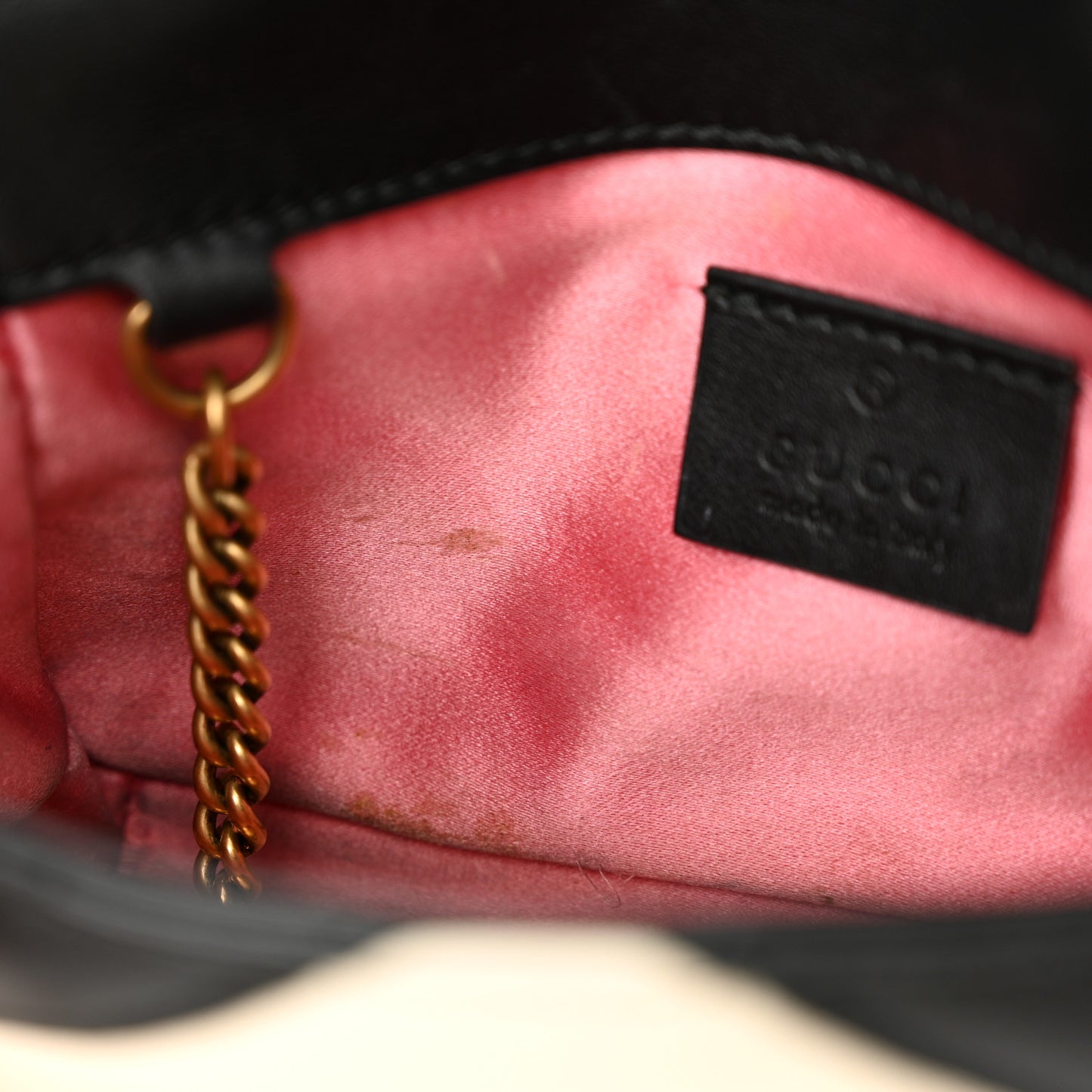 Calfskin Matelasse Super Mini GG Marmont Shoulder Bag Black White