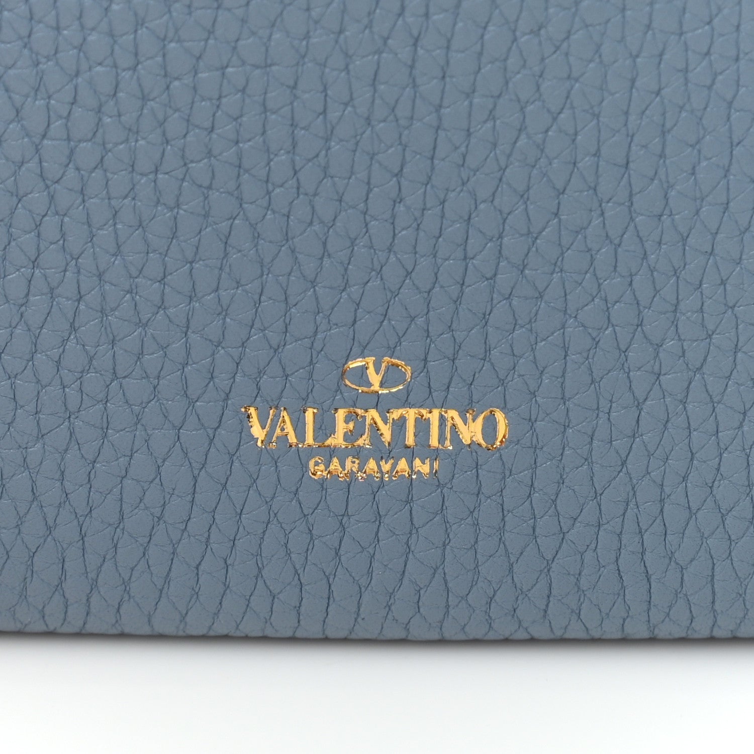 Valentino Garavani Pebbled Calfskin Rockstud Flip Lock Wallet On Chain Niagara 7 of 9
