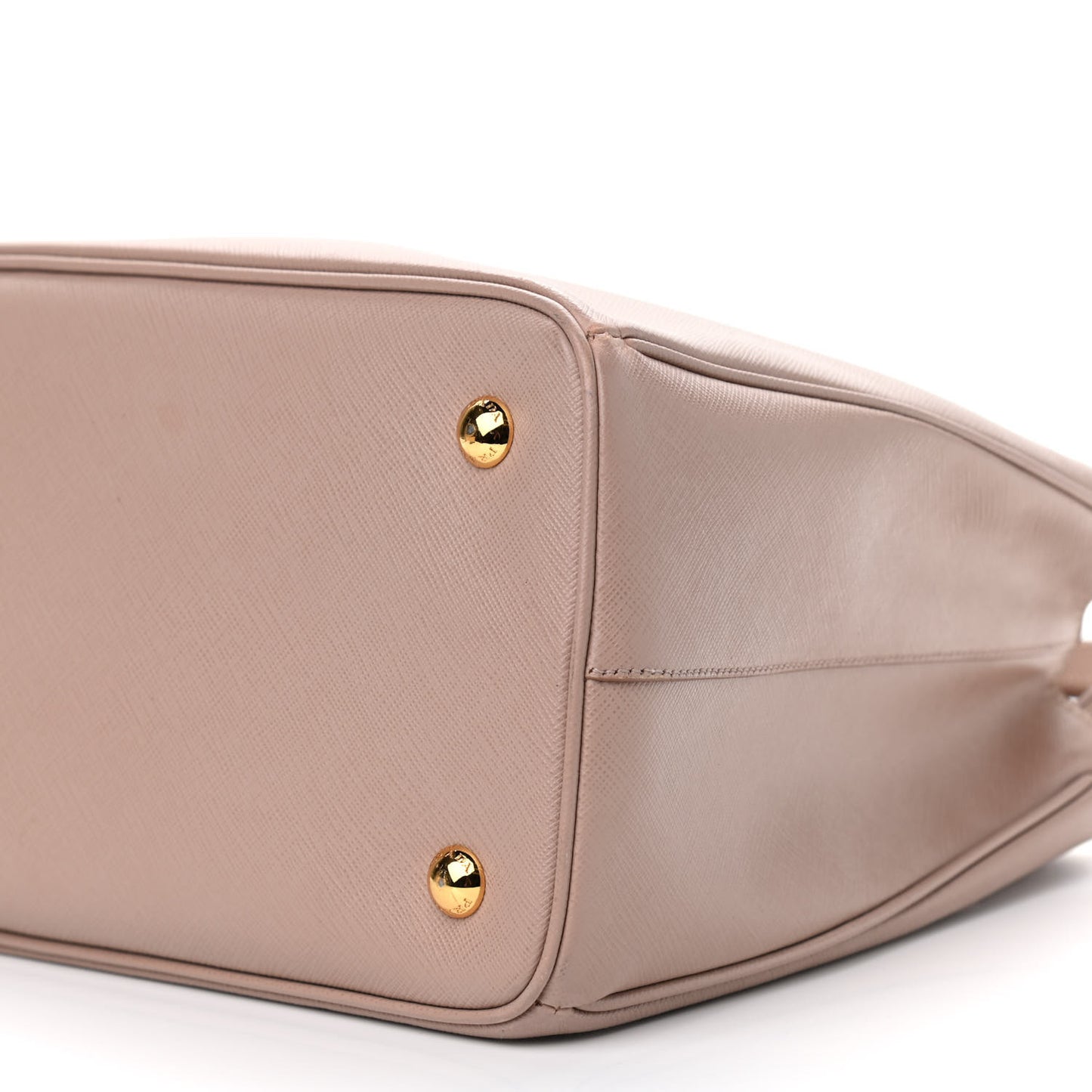 Saffiano Lux Medium Tote Cammeo