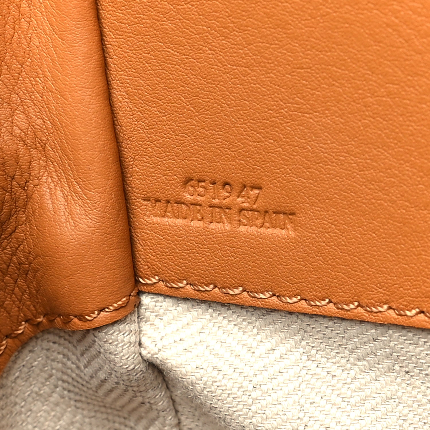 Loewe Calfskin Nubuck Small Hammock Shoulder Bag Honey 6 of 9