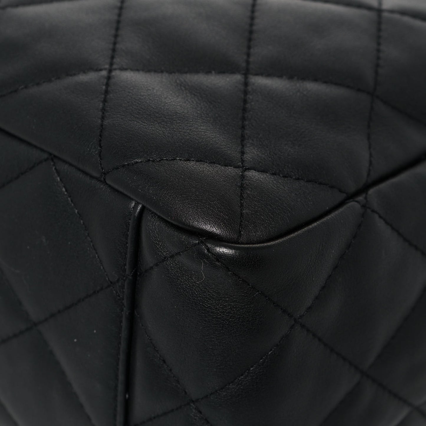 Lambskin Quilted Chain Drawstring Bag Black