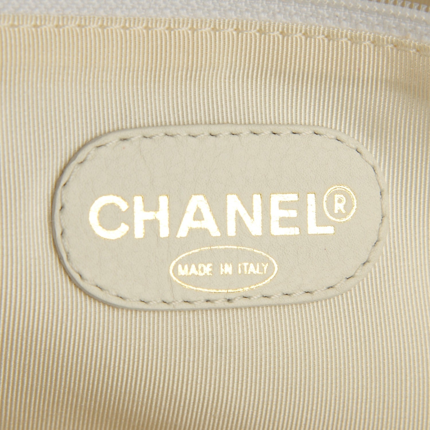 Chanel Caviar CC Tote White 5 of 8