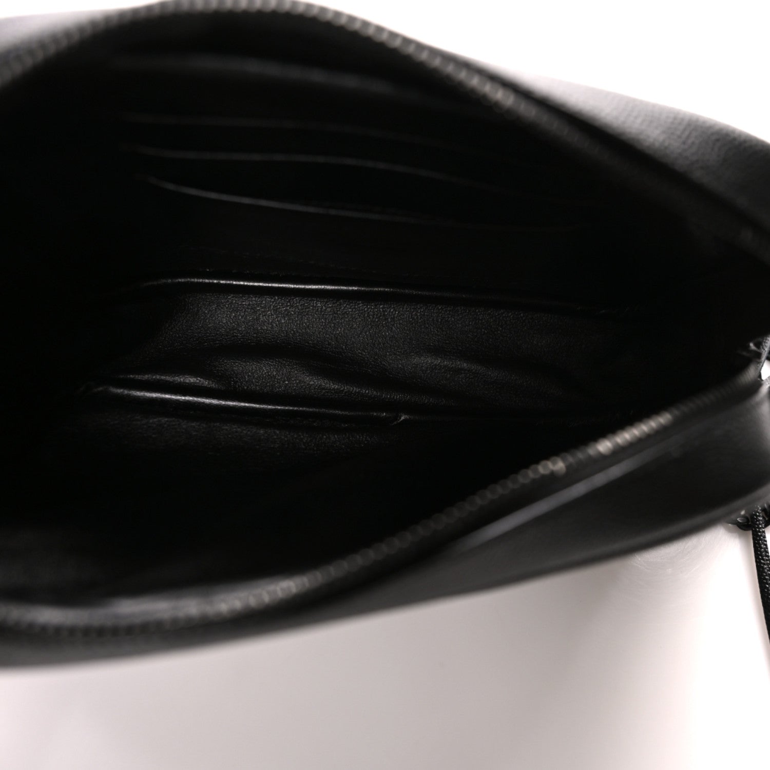 Saint Laurent Grain De Poudre Matelasse Monogram Mini Lou Camera Bag Black 5 of 10