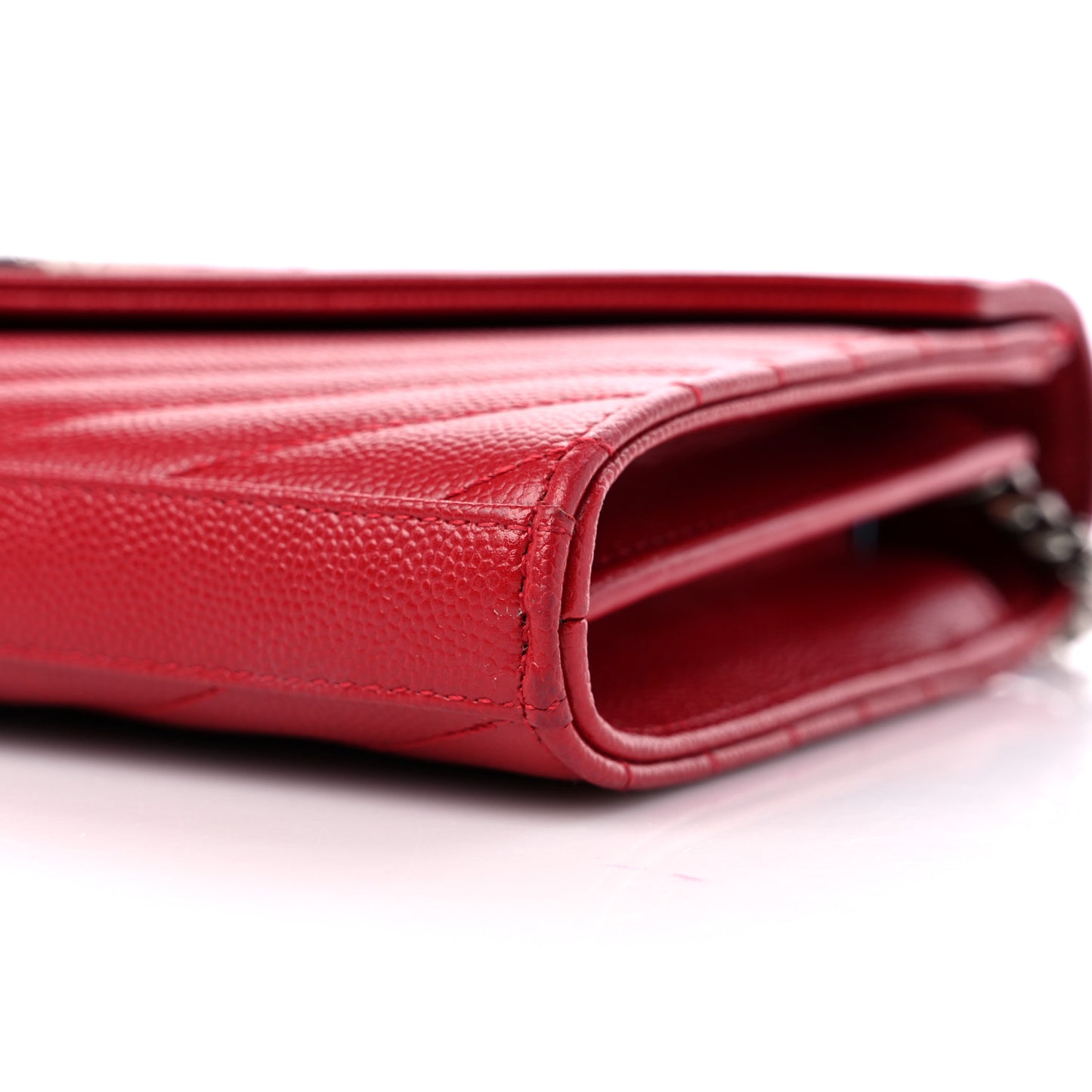 Grain De Poudre Matelasse Chevron Monogram Chain Wallet Red
