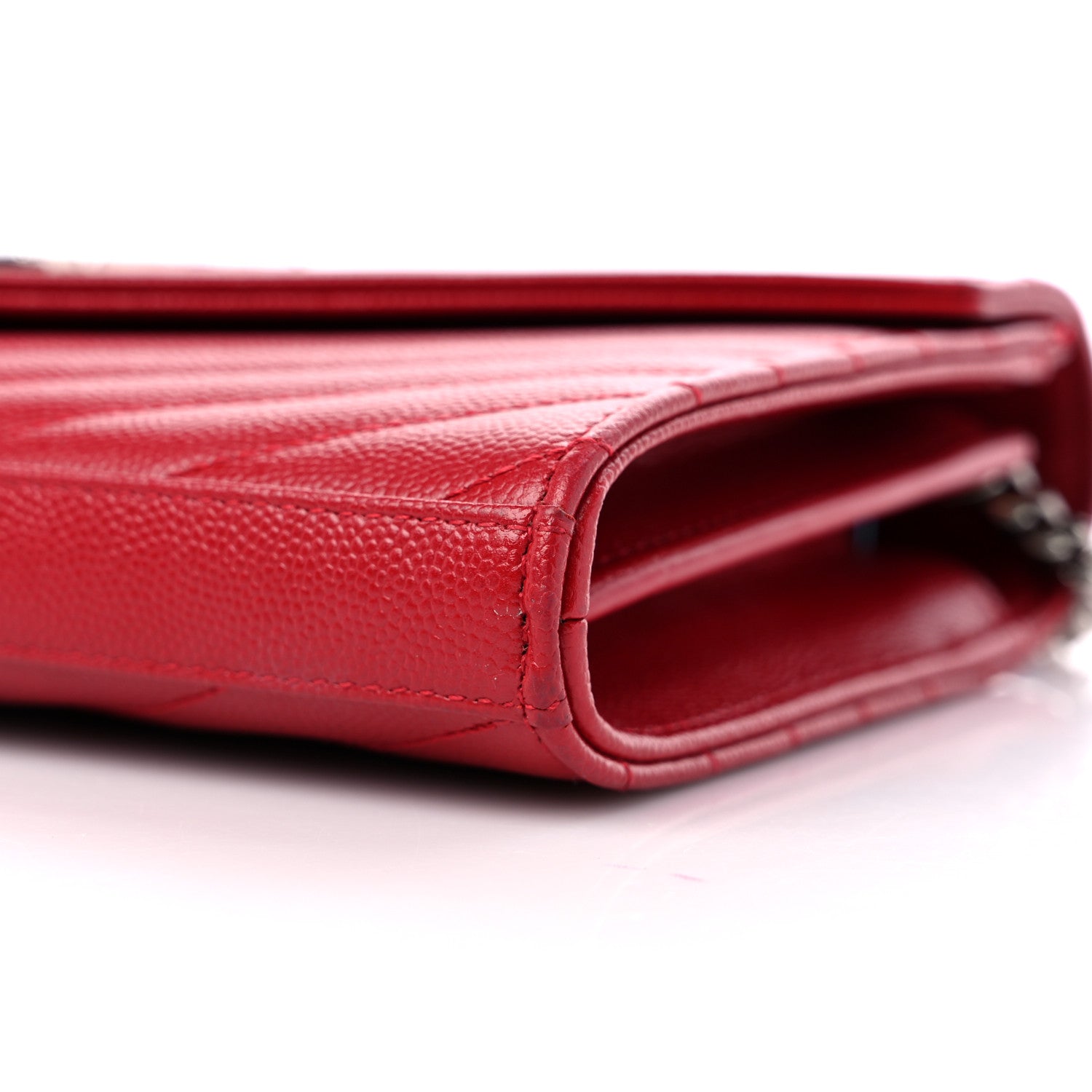 Saint Laurent Grain De Poudre Matelasse Chevron Monogram Chain Wallet Red 8 of 8