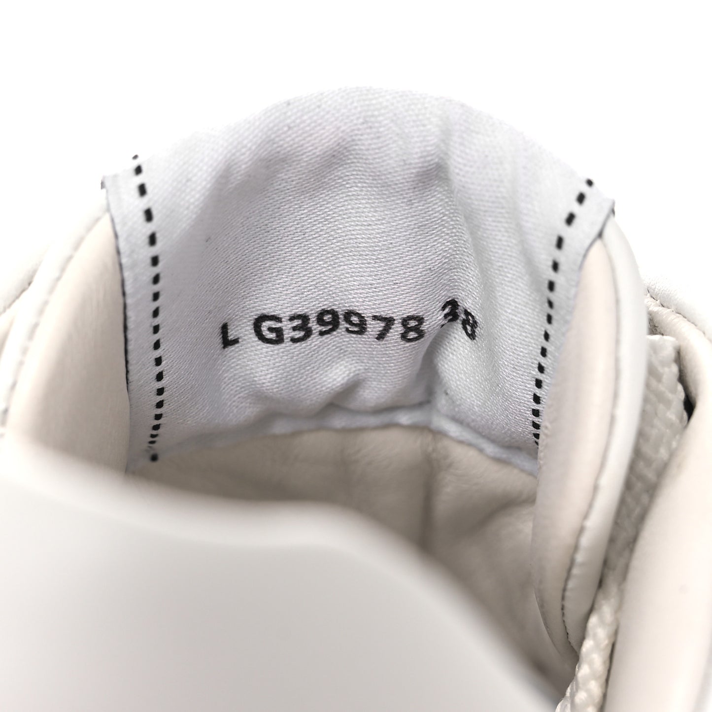 Calfskin CC Womens Sneakers 38 White Black