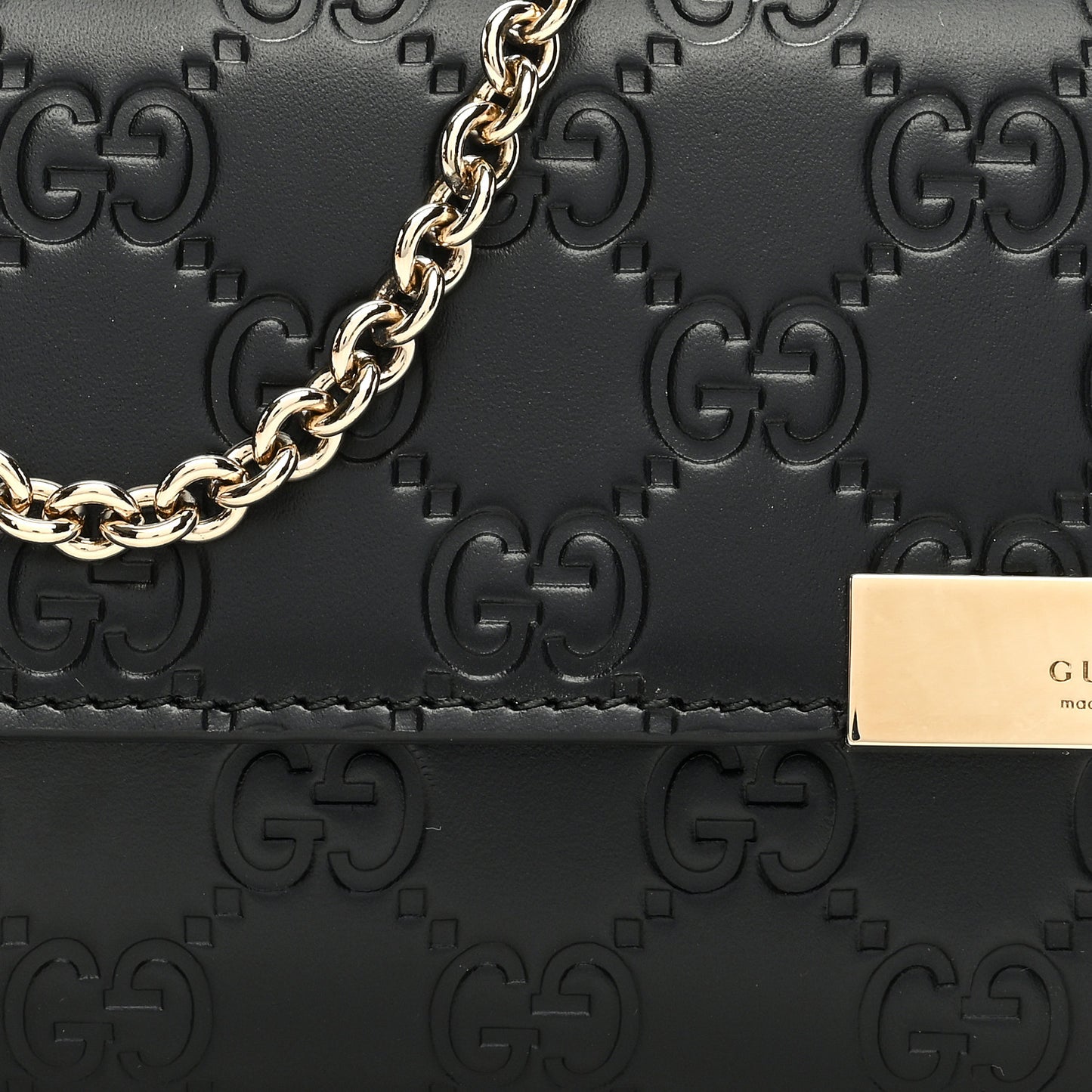 Guccissima Signature Dice Chain Wallet Black