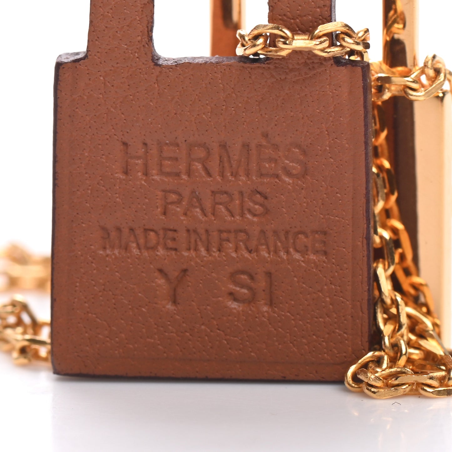 Swift Small O'Kelly Pendant Necklace Gold