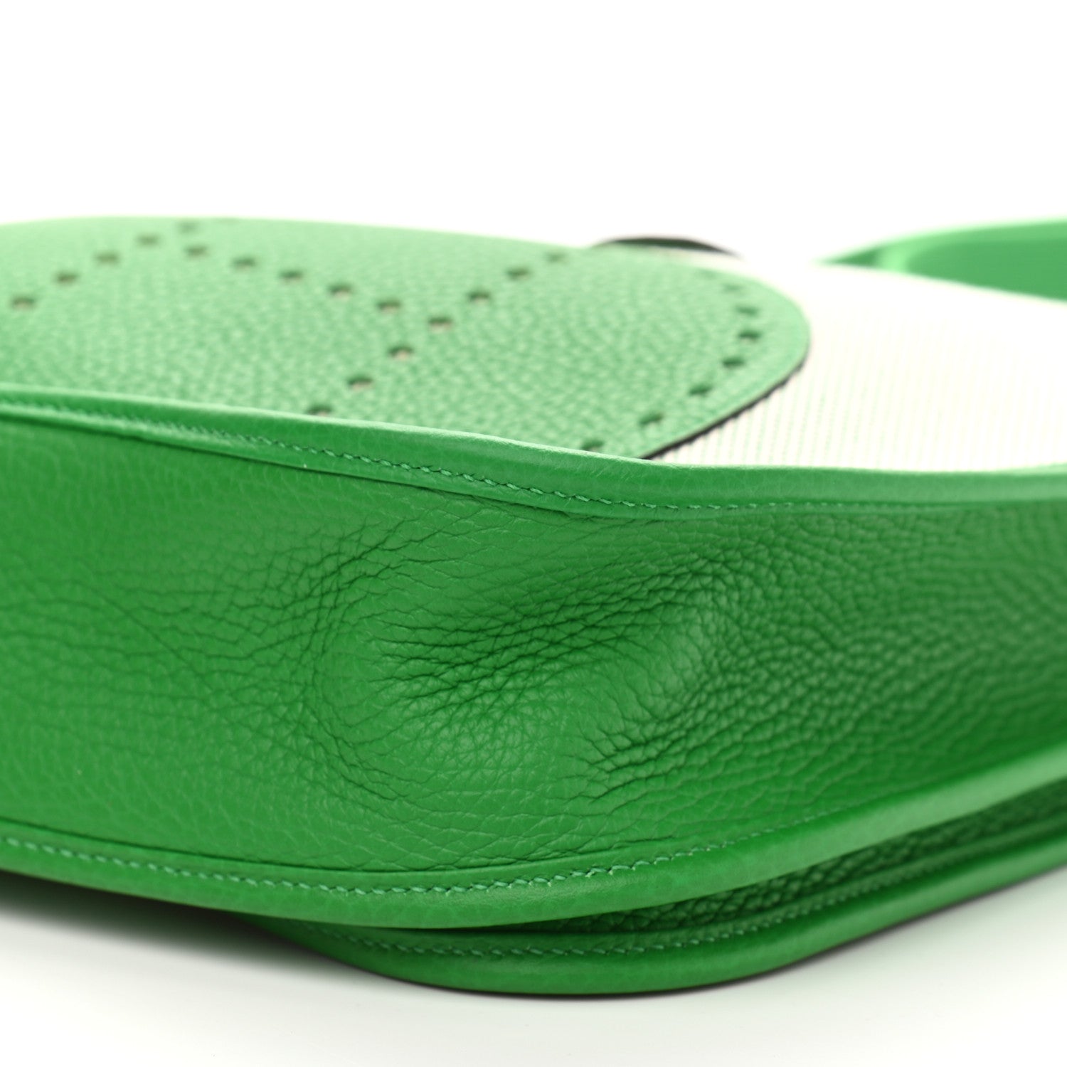 Hermes Toile Taurillon Clemence Evelyne III PM Bambou Ecru 10 of 10