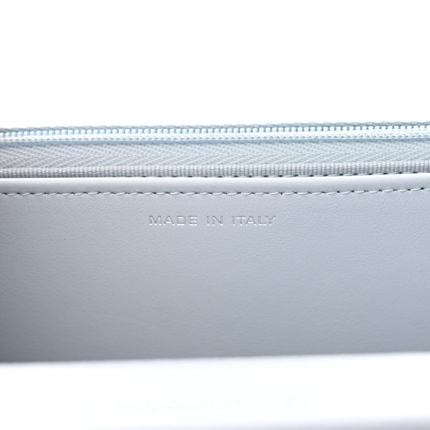 Caviar Quilted Wallet on Chain WOC Light Blue