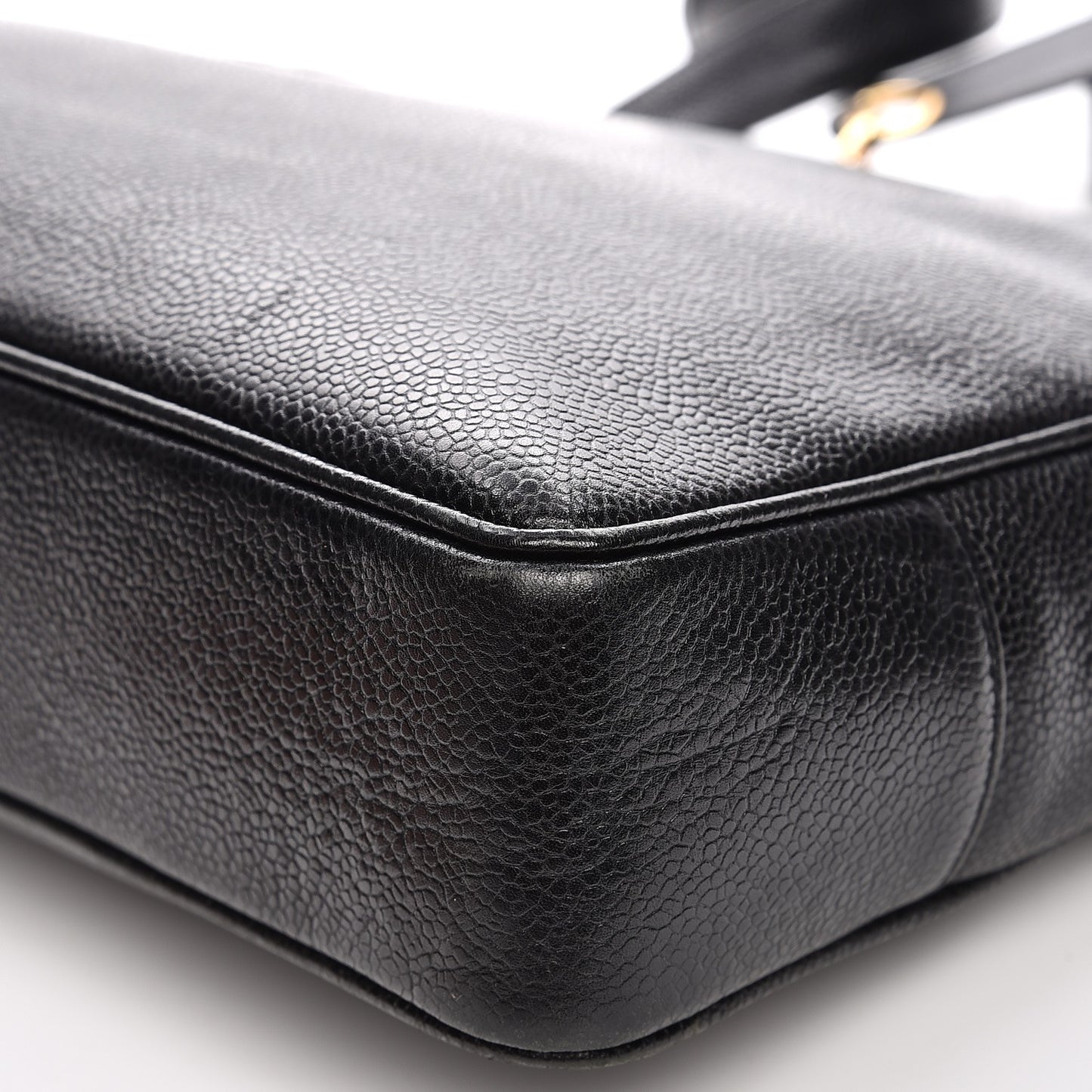 Caviar CC Shoulder Bag Black