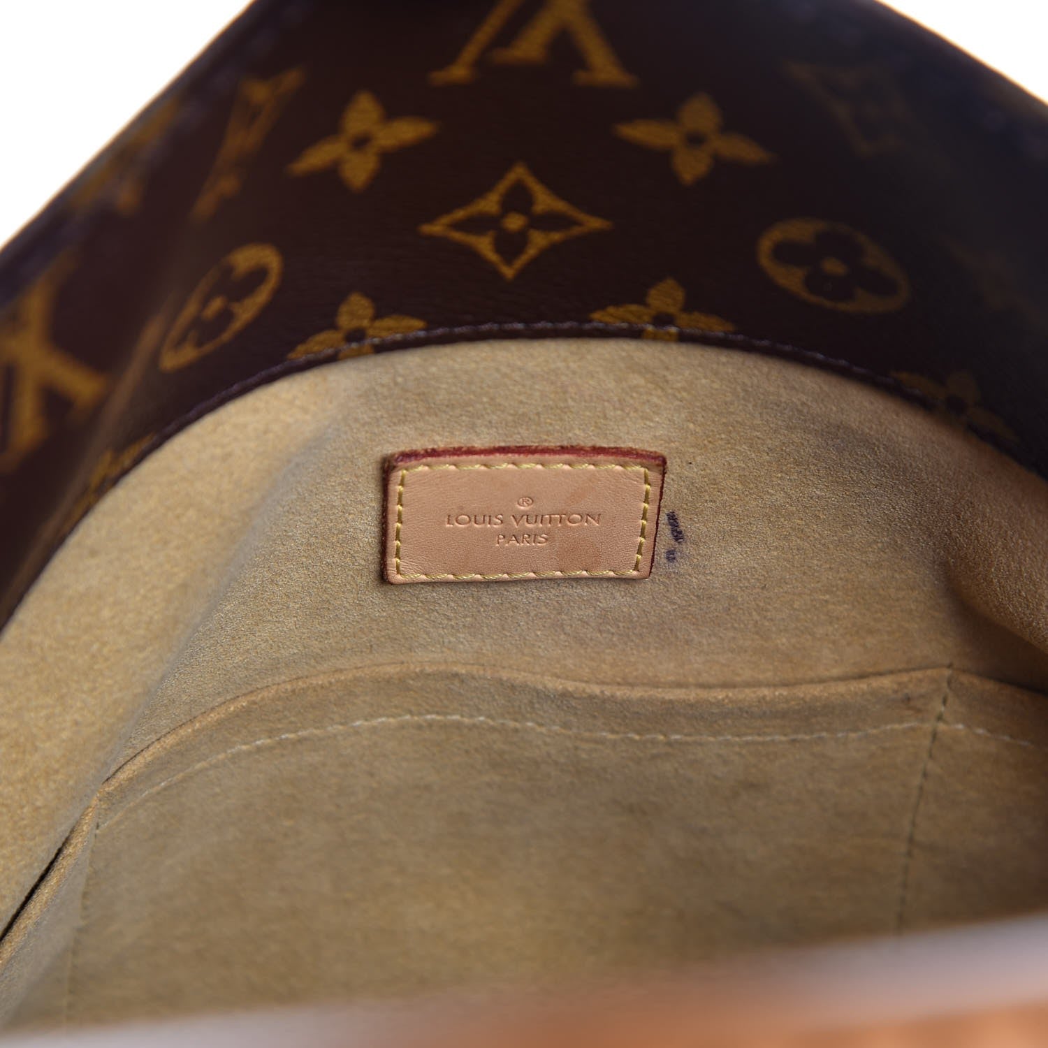 Louis Vuitton Monogram Artsy MM 6 of 10