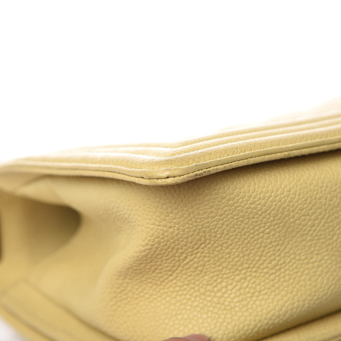 Caviar Quilted Medium Boy Flap Light Yellow