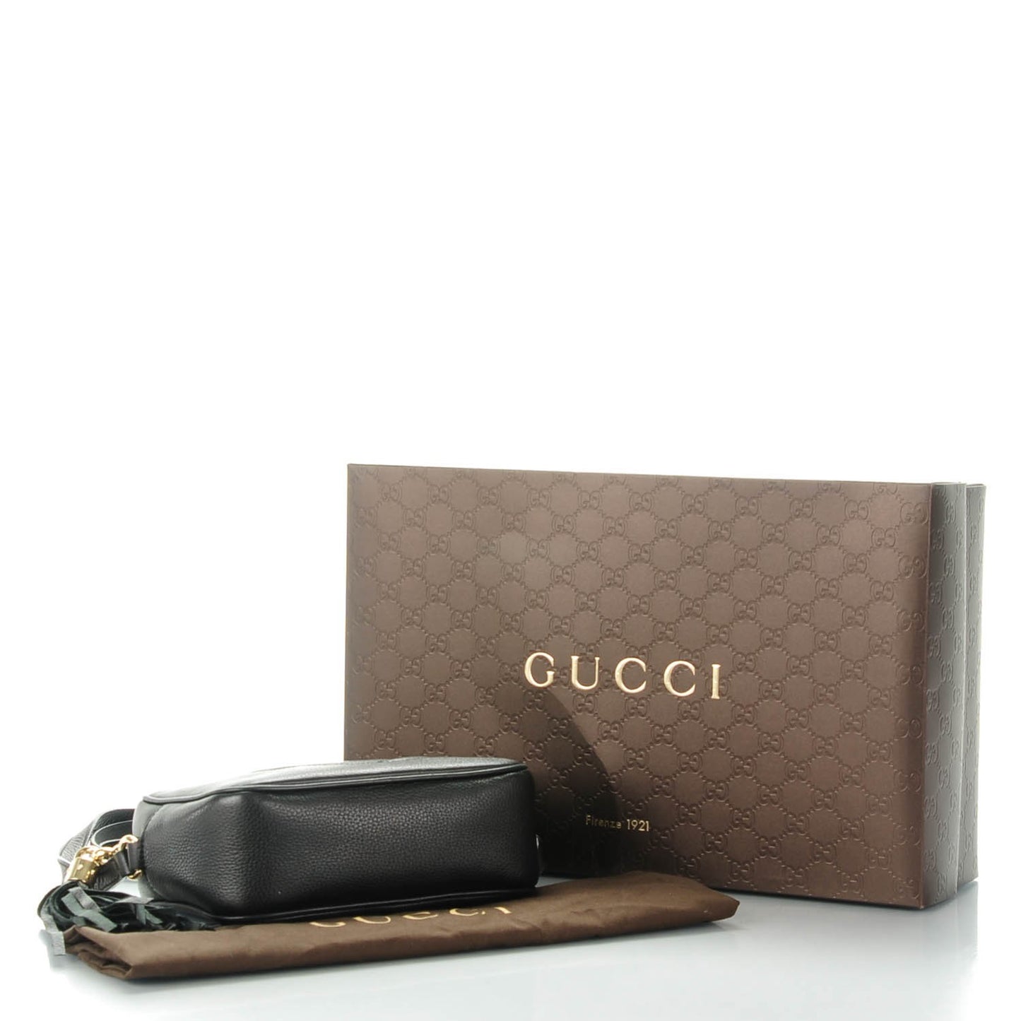 Pebbled Calfskin Small Soho Disco Bag Black