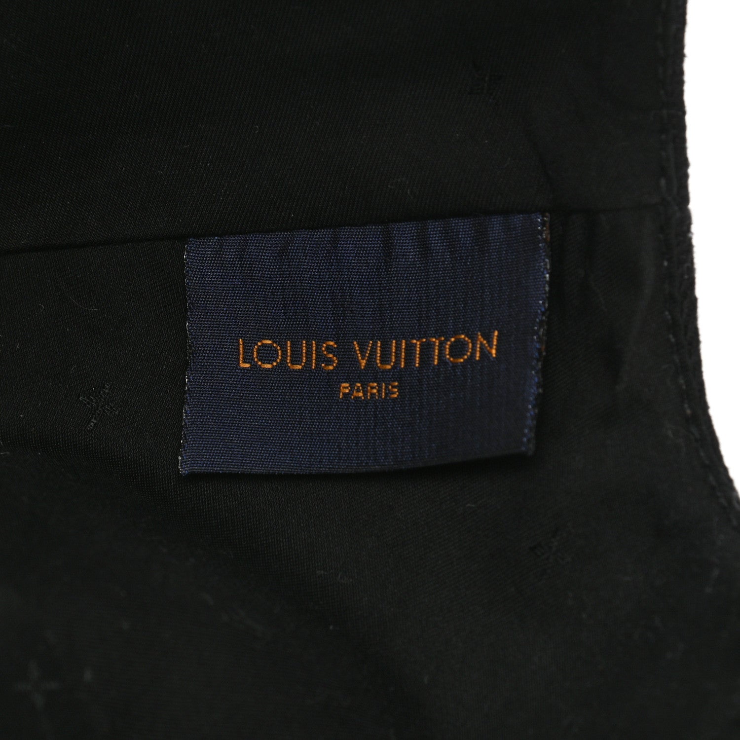 Louis Vuitton Monogram Essential Cap M Black 8 of 8