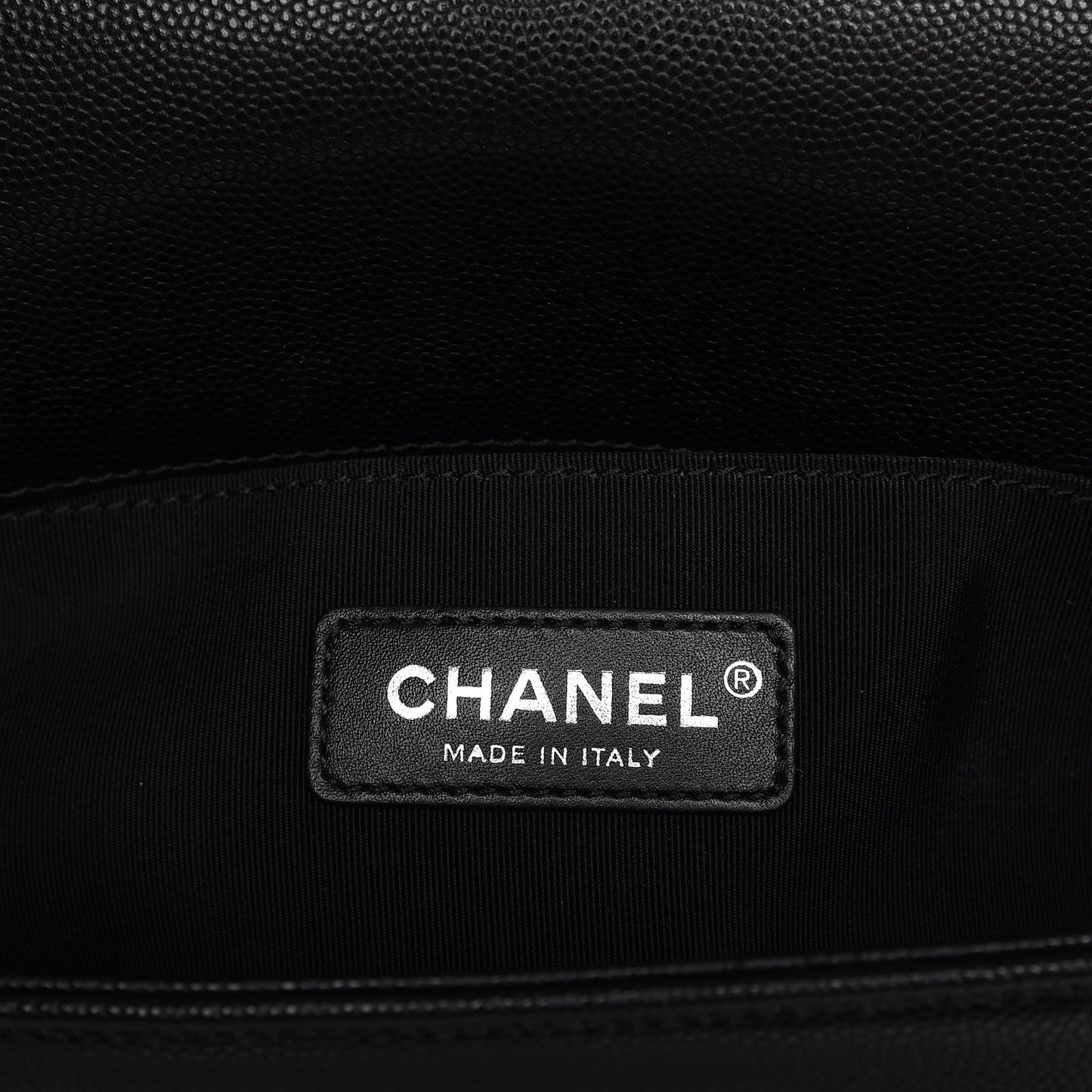 Caviar Chevron Quilted Medium Boy Flap Black