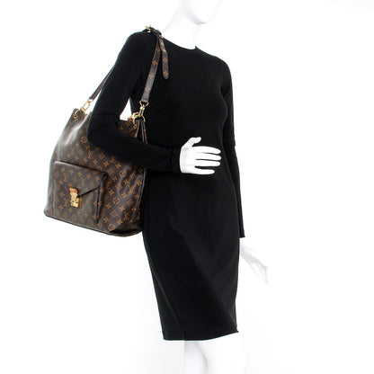 Louis Vuitton Monogram Metis 2 of 10