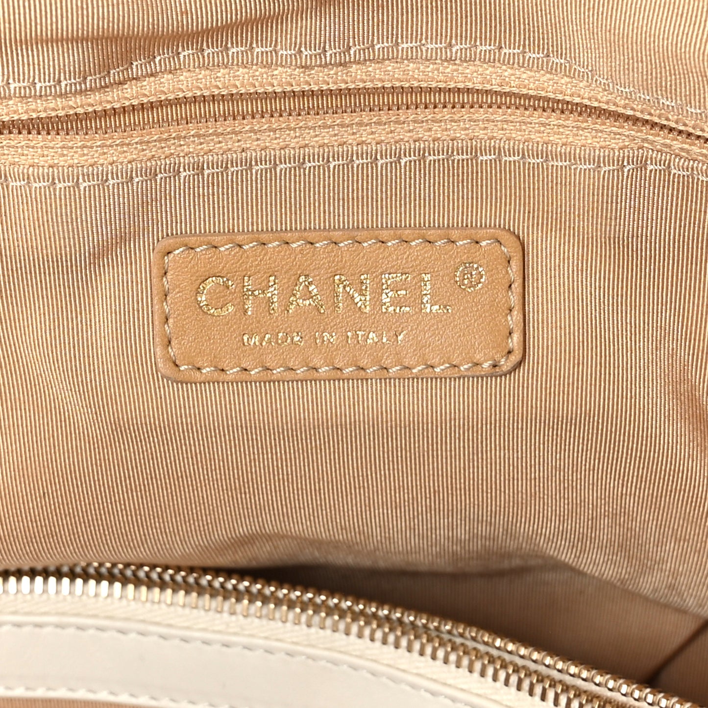 Lambskin Quilted Ca D'Oro Tote Ivory