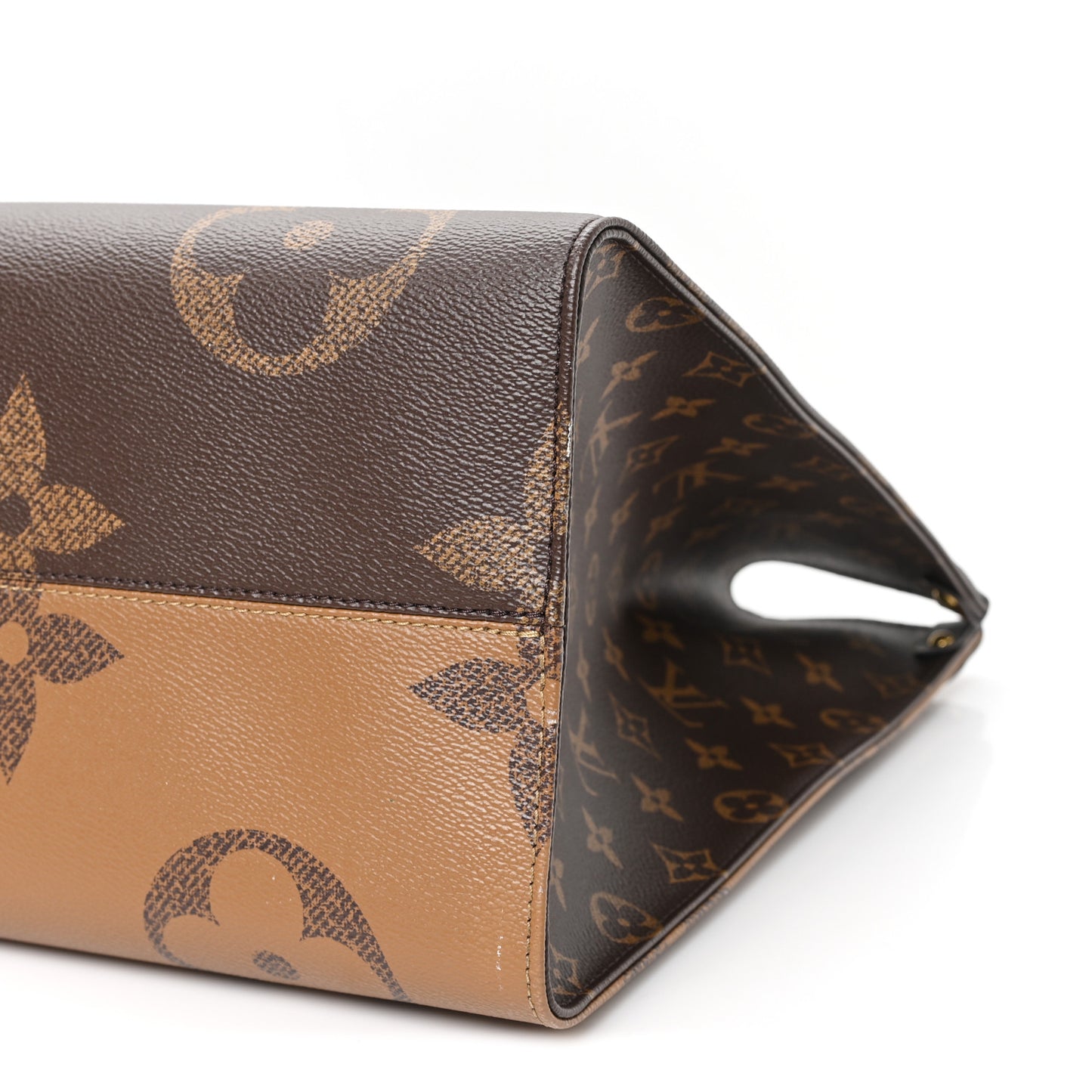 Reverse Monogram Giant Onthego GM