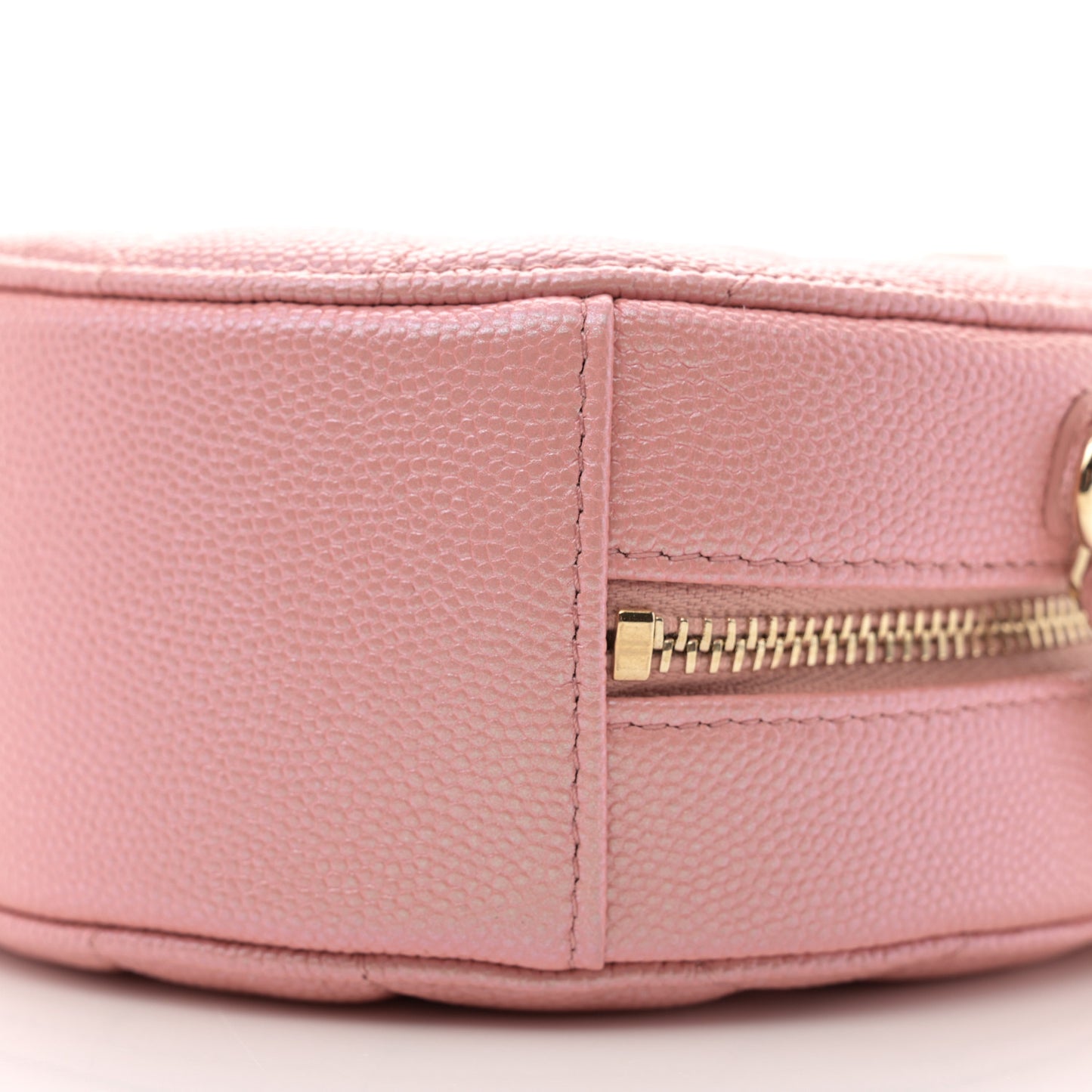 Iridescent Caviar Resin Quilted Round Clutch With Chain Pink