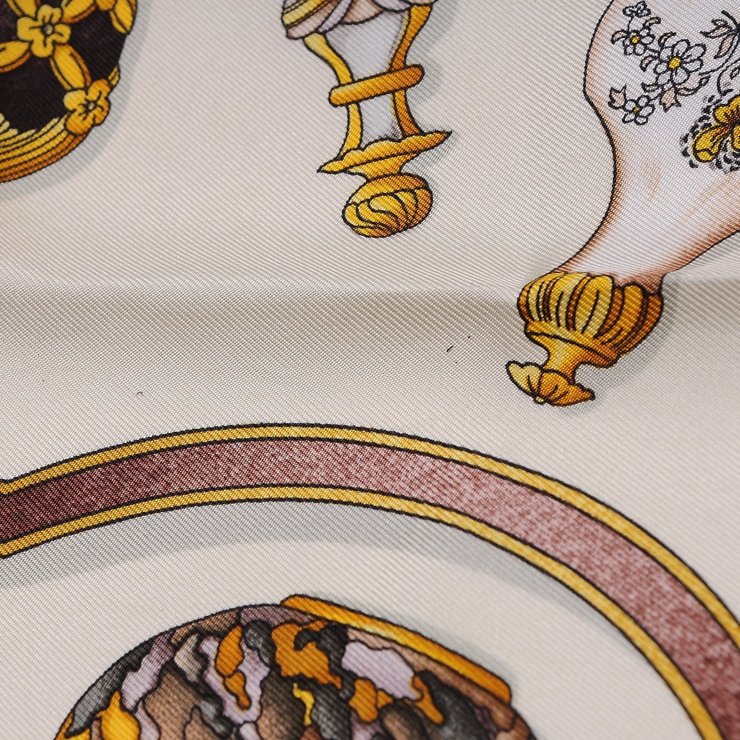Silk Qu Importe Le Flacon Scarf 90
