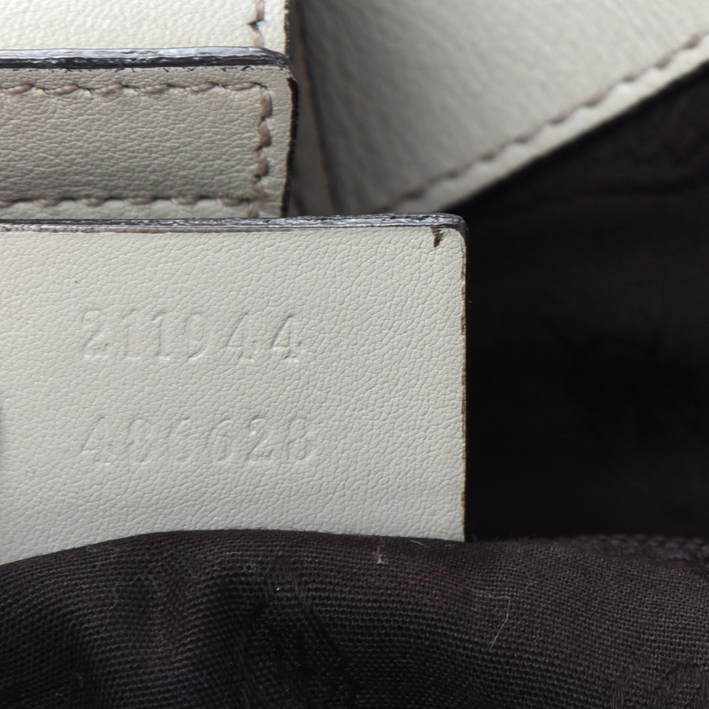 Guccissima Medium Sukey Tote Mystic White