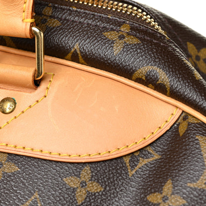 Louis Vuitton Monogram Evasion Sports Bag 18 of 19