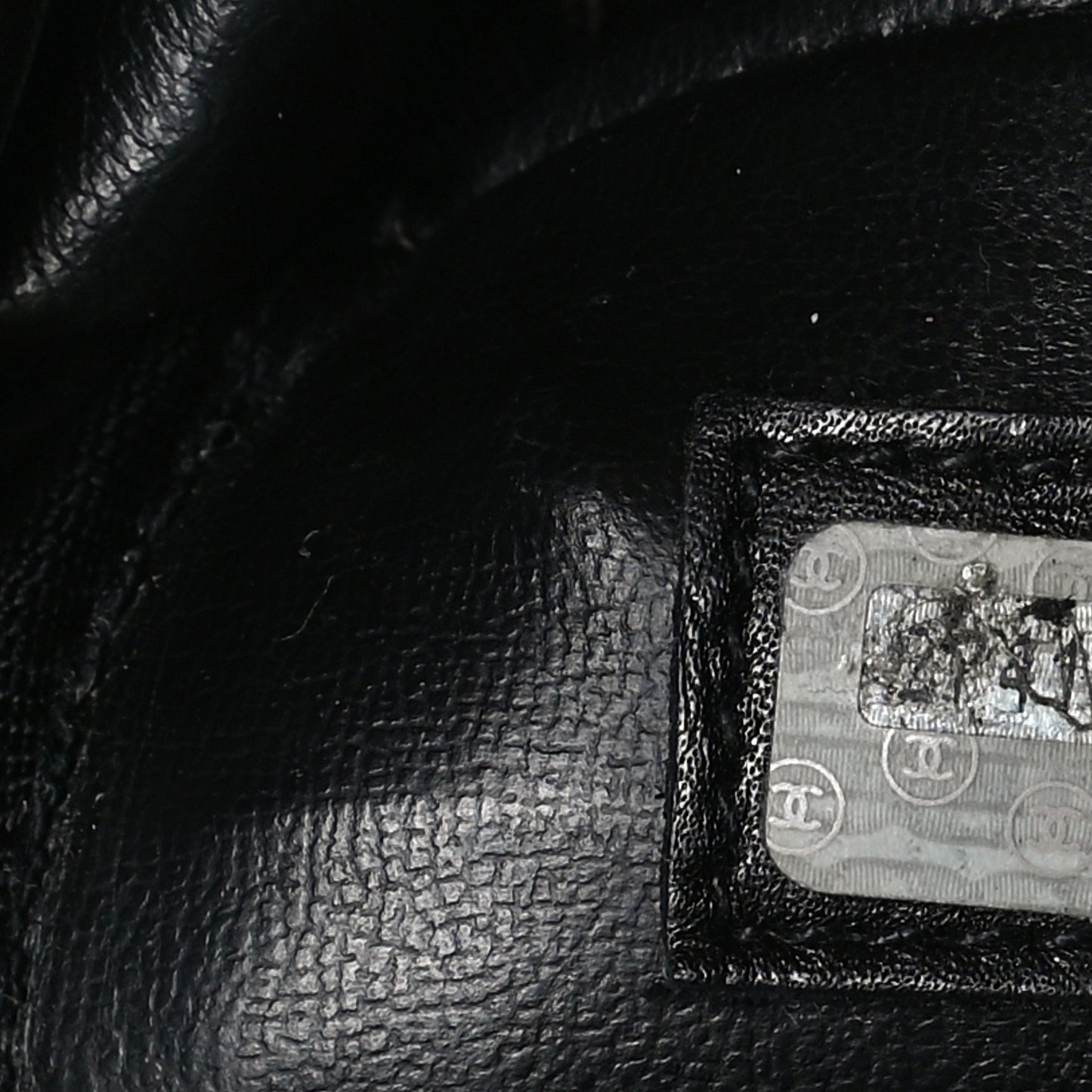 Calfskin Stitched CC Boston Black