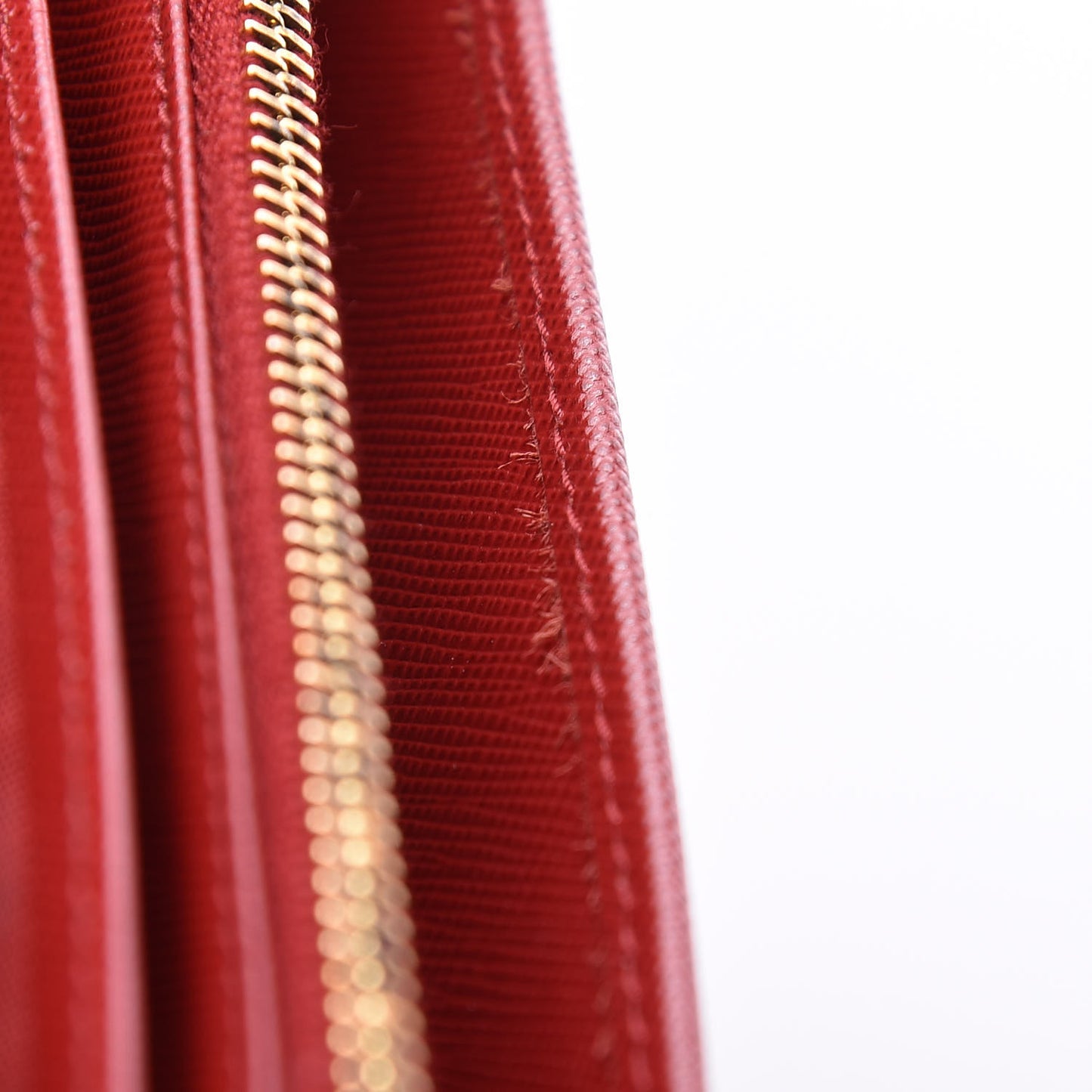 Saffiano Metal Flap Wallet With Strap Fuoco