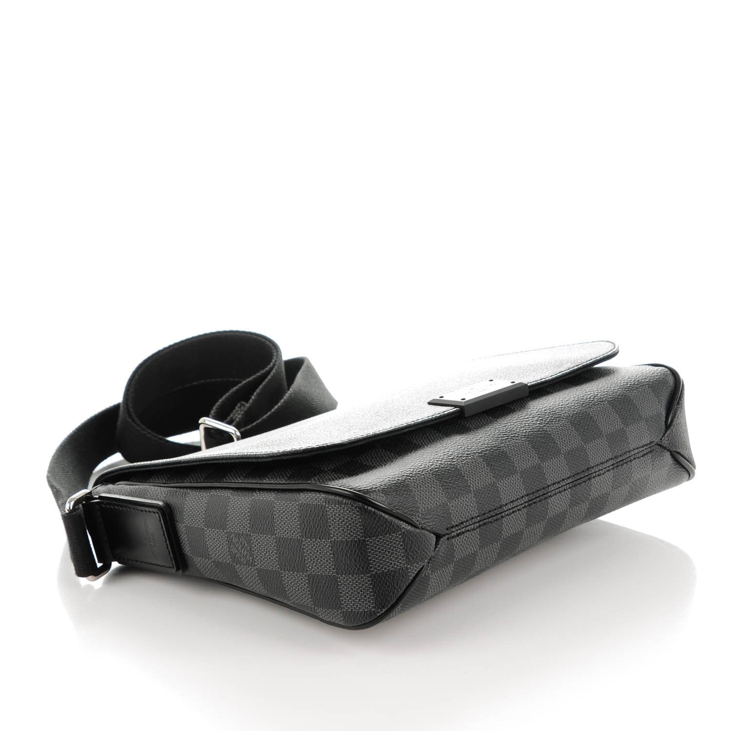 Louis Vuitton Damier Graphite District PM 4 of 7