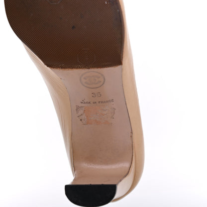Chanel Lambskin Cap Toe CC Pumps 36 Beige Black 20 of 22