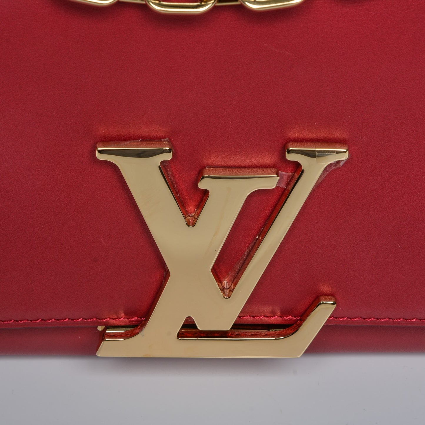 Calfskin Chain Louise GM Framboise