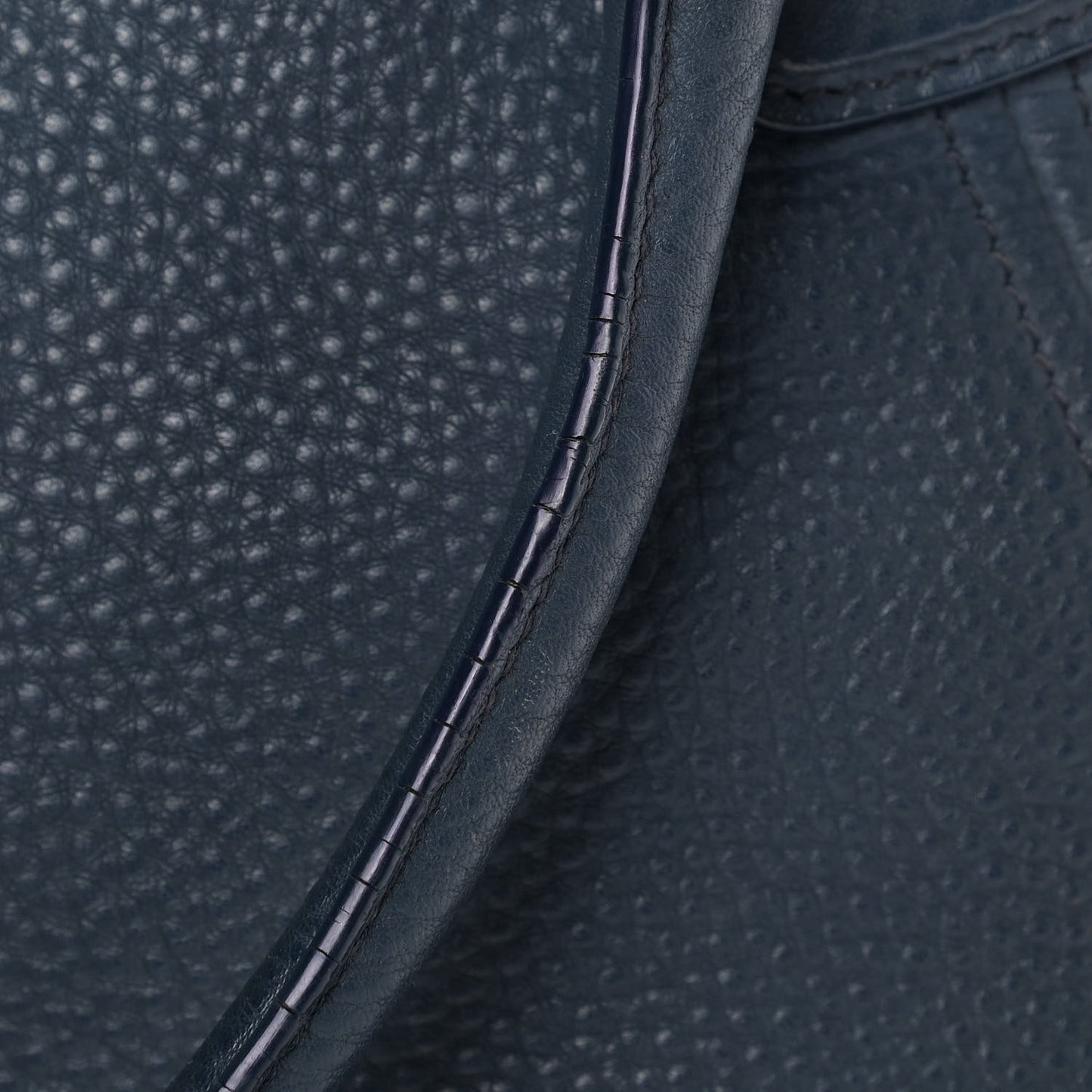 Vitello Daino Shoulder Bag Bluette