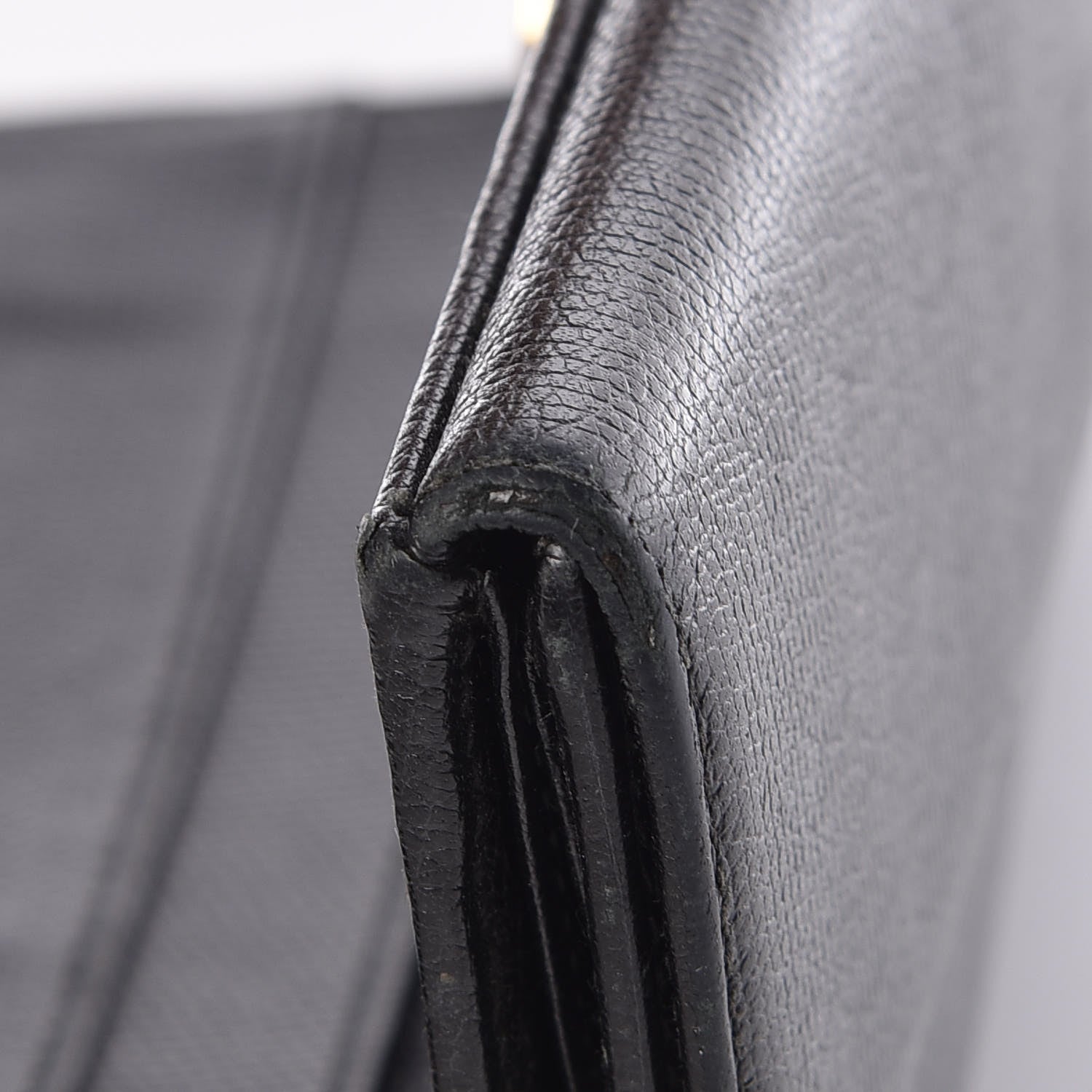 Chanel Grained Calfskin CC Button Wallet Black 18 of 18