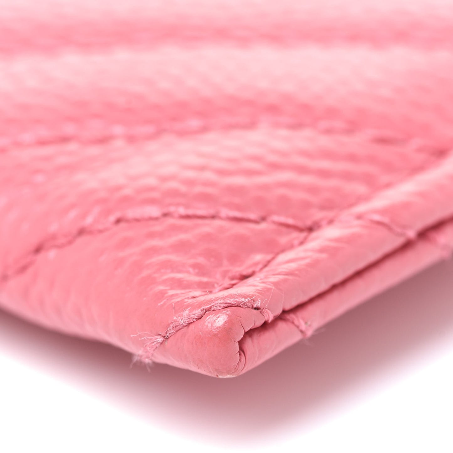 Caviar Chevron Quilted Card Holder Pink