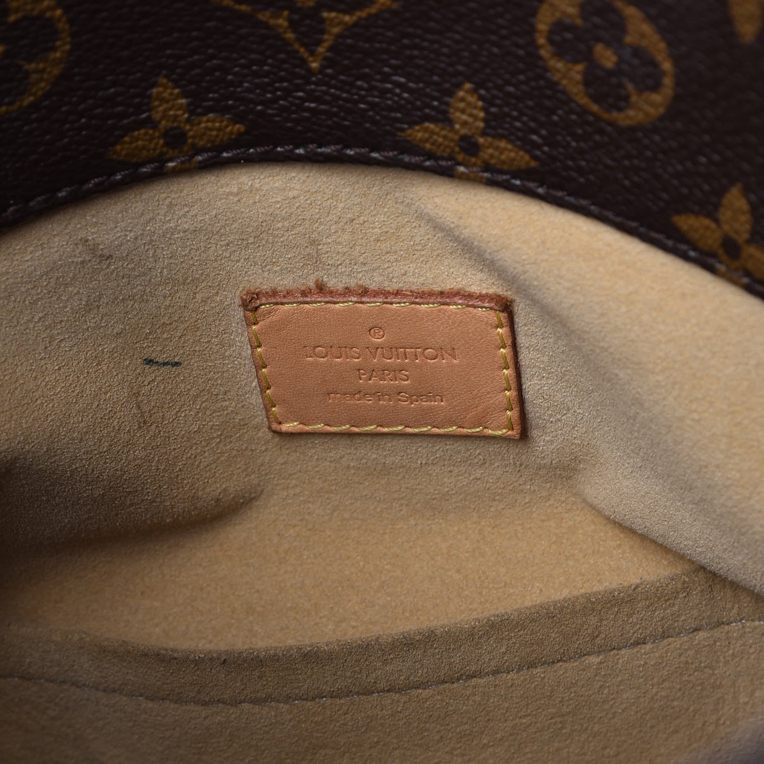 Louis Vuitton Monogram Artsy MM 6 of 10