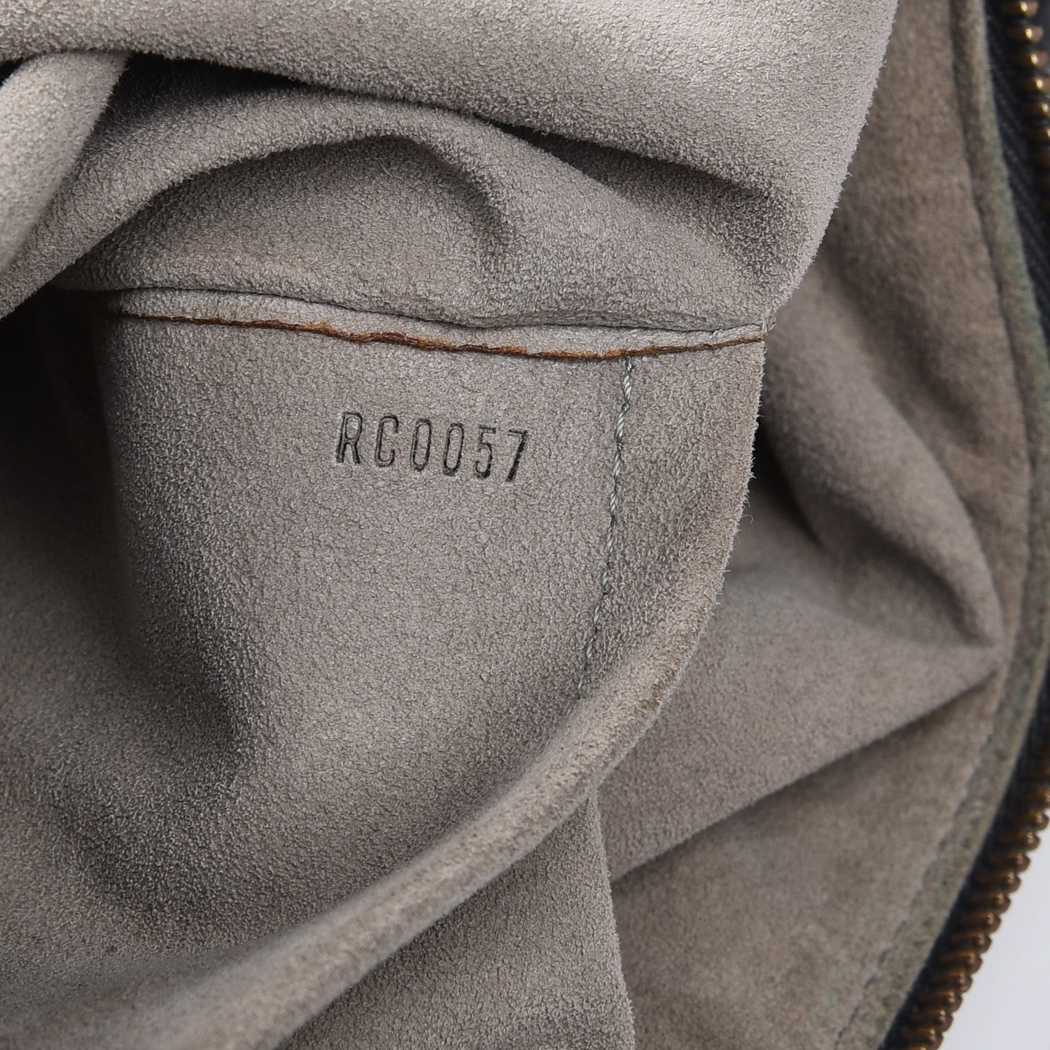 Louis Vuitton Lambskin Nimbus Olympe GM Anthracite 7 of 7