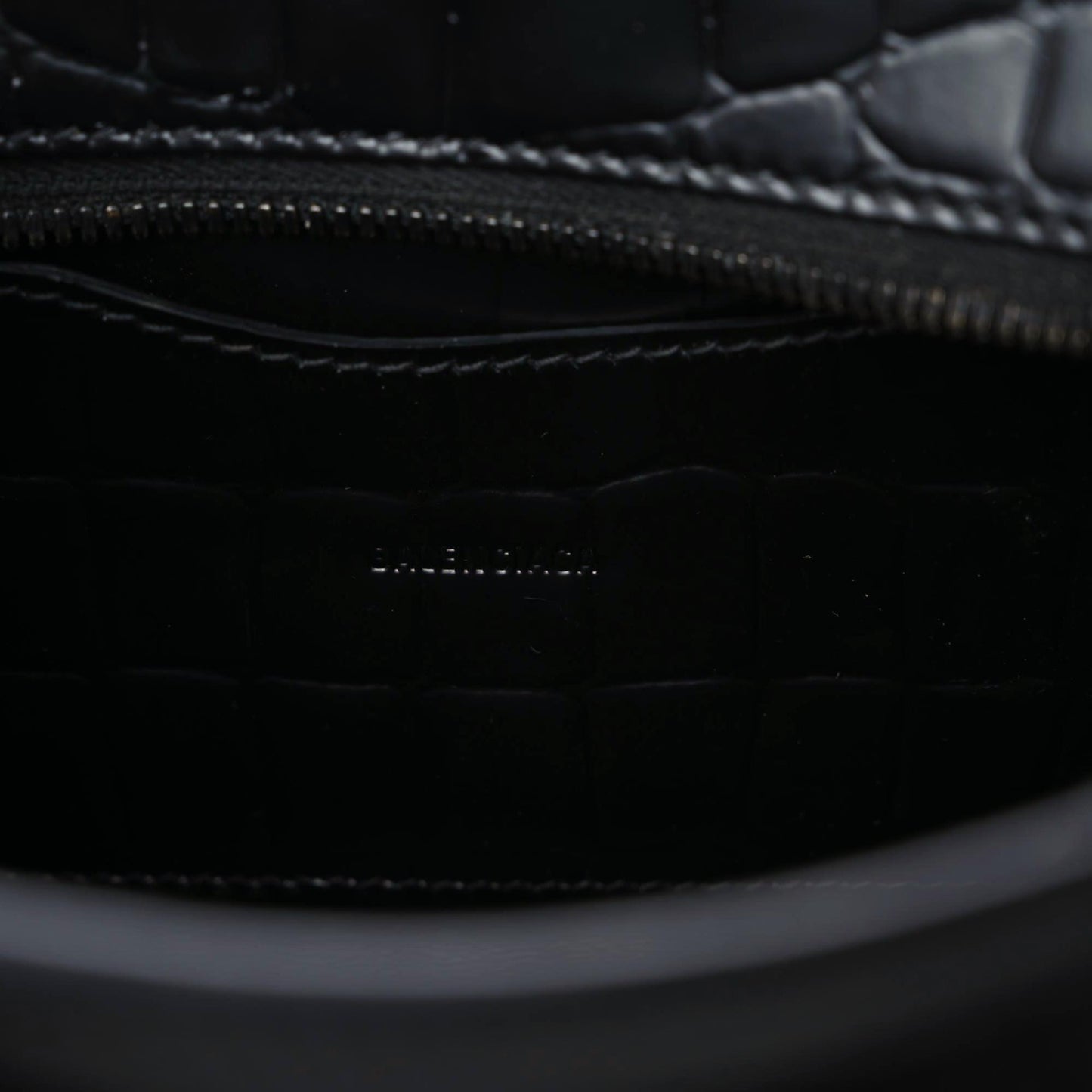 Semi Shiny Calfskin Crocodile Embossed Neo Classic Black Hardware Mini City Black