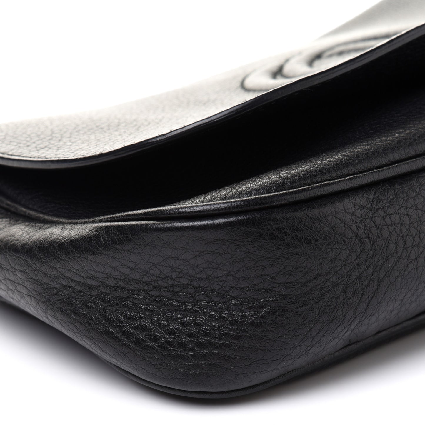 Pebbled Calfskin Medium Soho Flap Crossbody Black