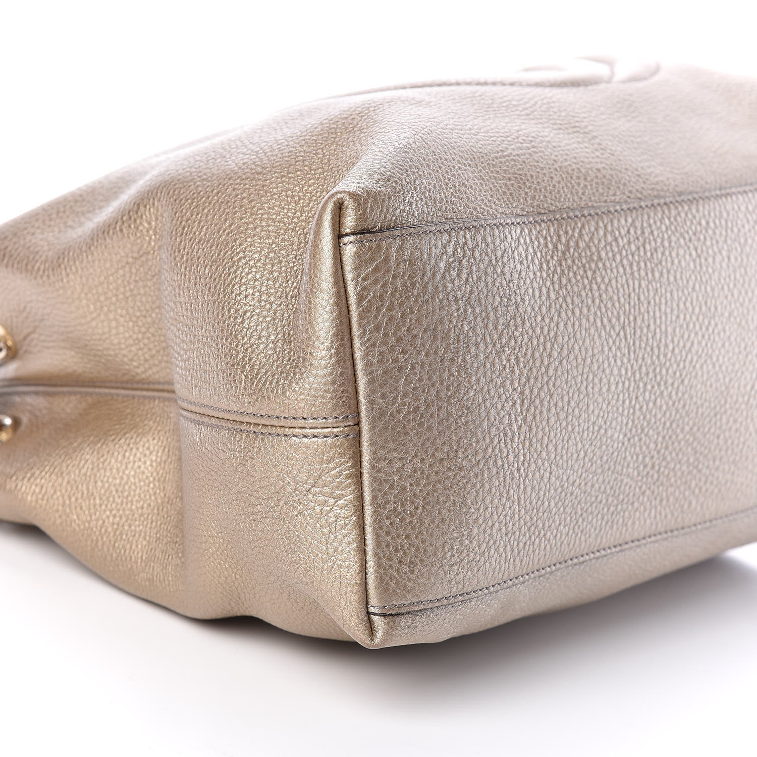 Gucci Metallic Pebbled Calfskin Medium Soho Chain Shoulder Bag Golden Beige 6 of 15