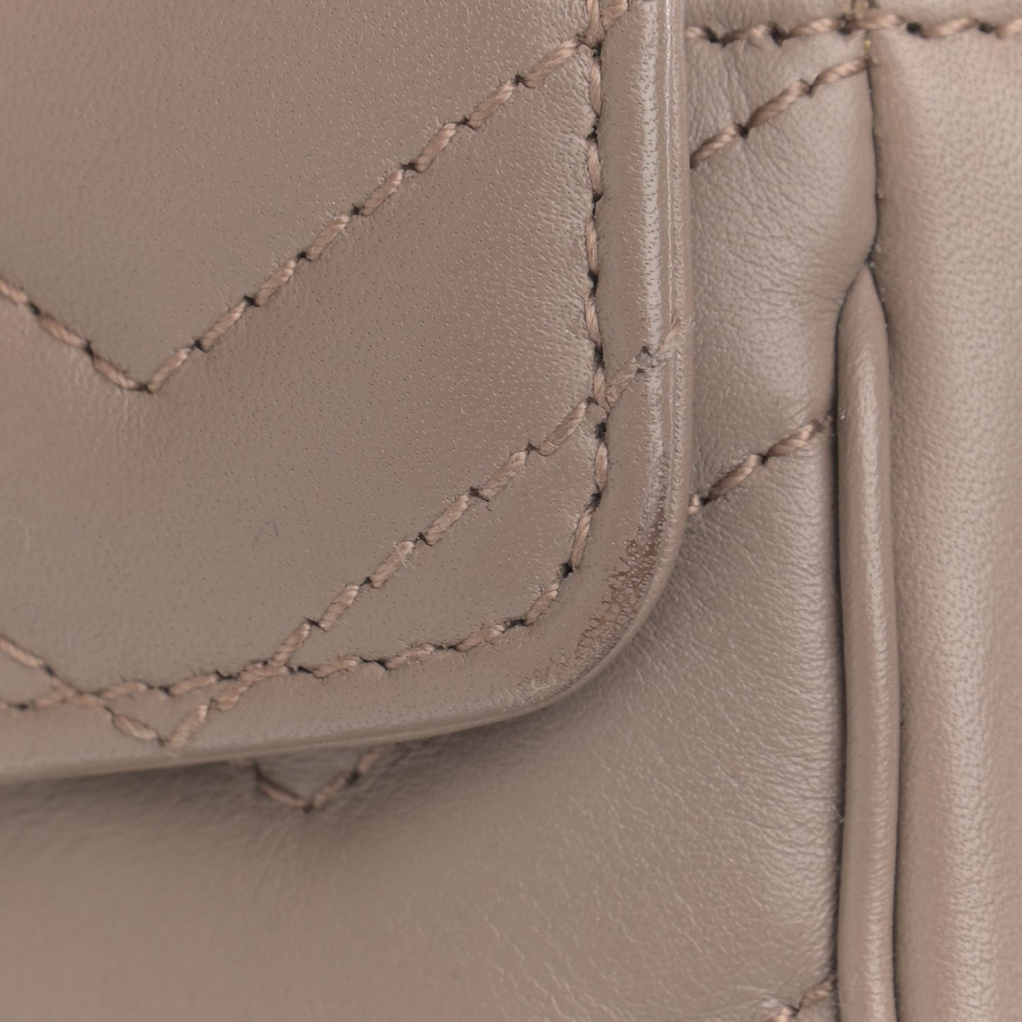 Calfskin Matelasse Super Mini GG Marmont Shoulder Bag Porcelain Rose