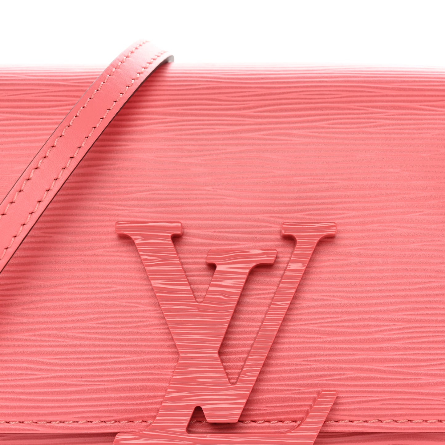 Epi Louise Strap PM Corail