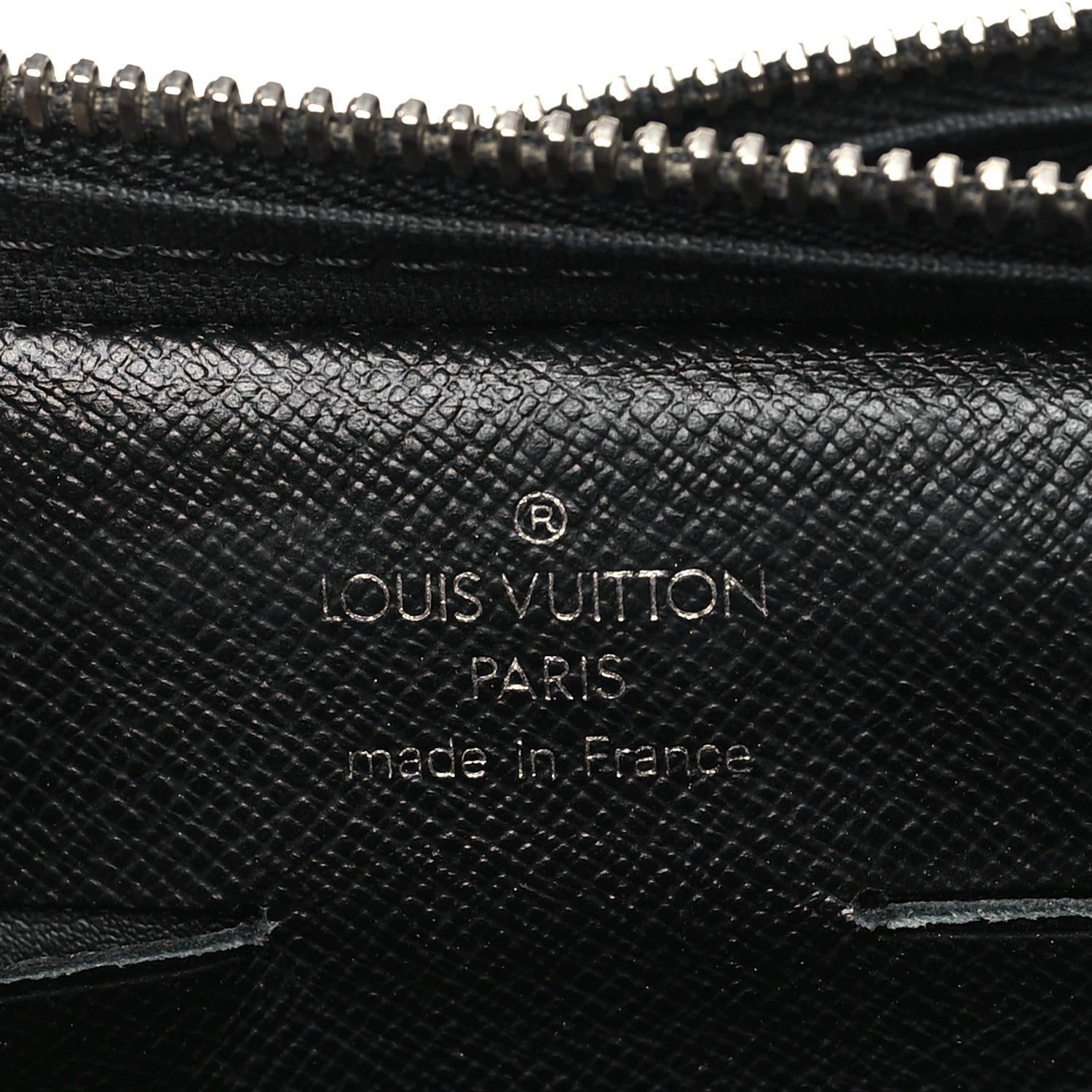 Louis Vuitton Taiga Pavel Ardoise 7 of 9