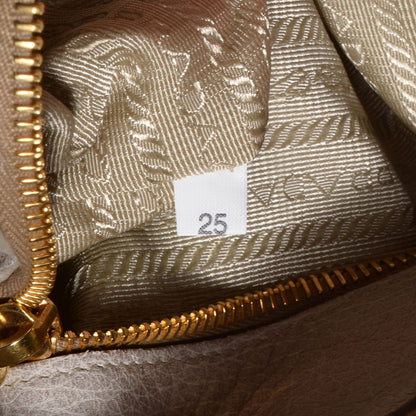 Prada Cervo Antik Shopping Satchel Bianco 7 of 11