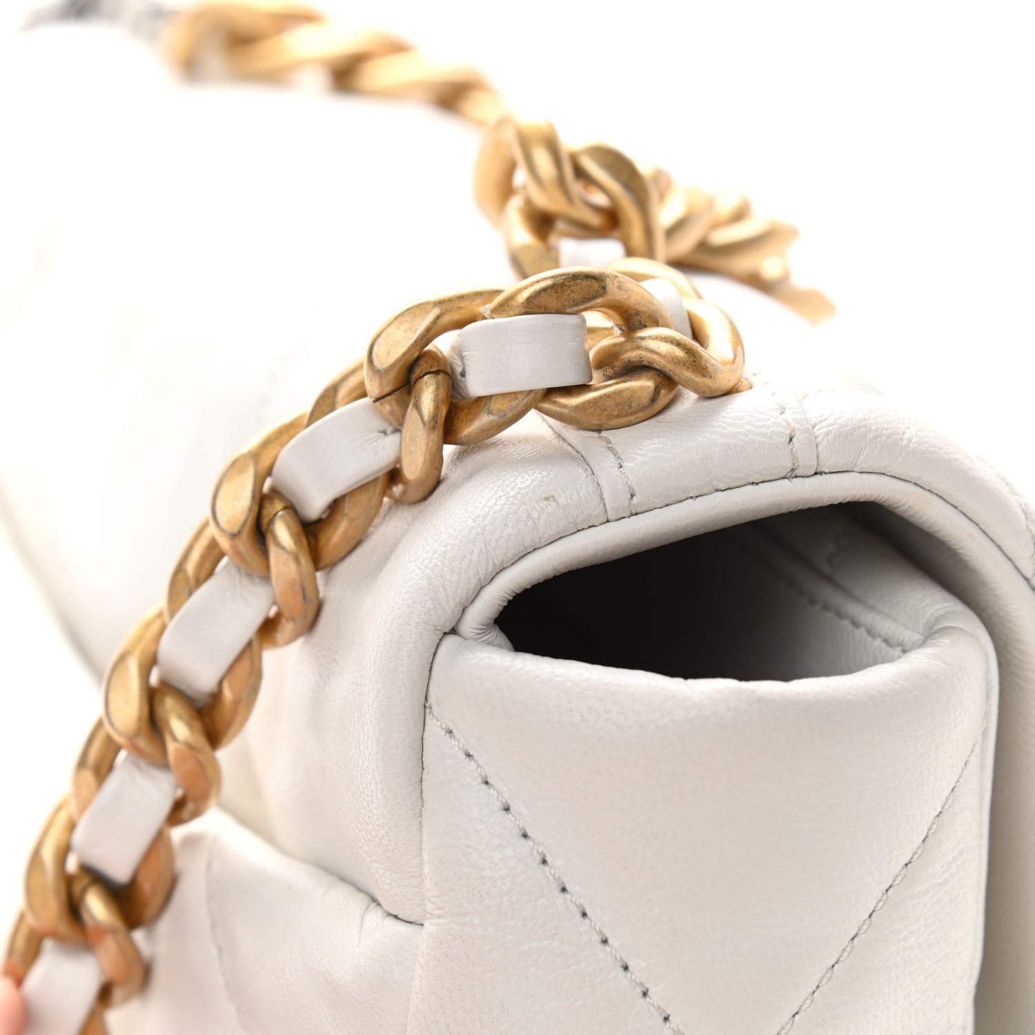 Chanel Goatskin Quilted Medium Chanel 19 Flap White 11 of 12