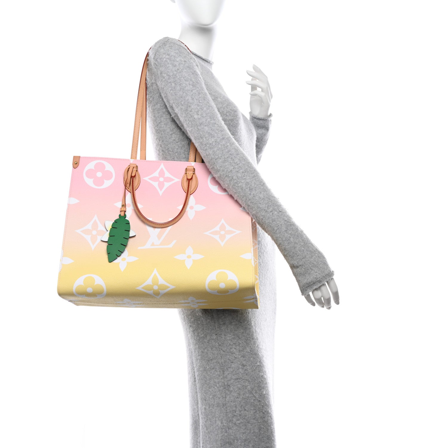 Louis Vuitton LOUIS VUITTON Monogram Giant By The Pool OnTheGo GM Light Pink 2 of 9