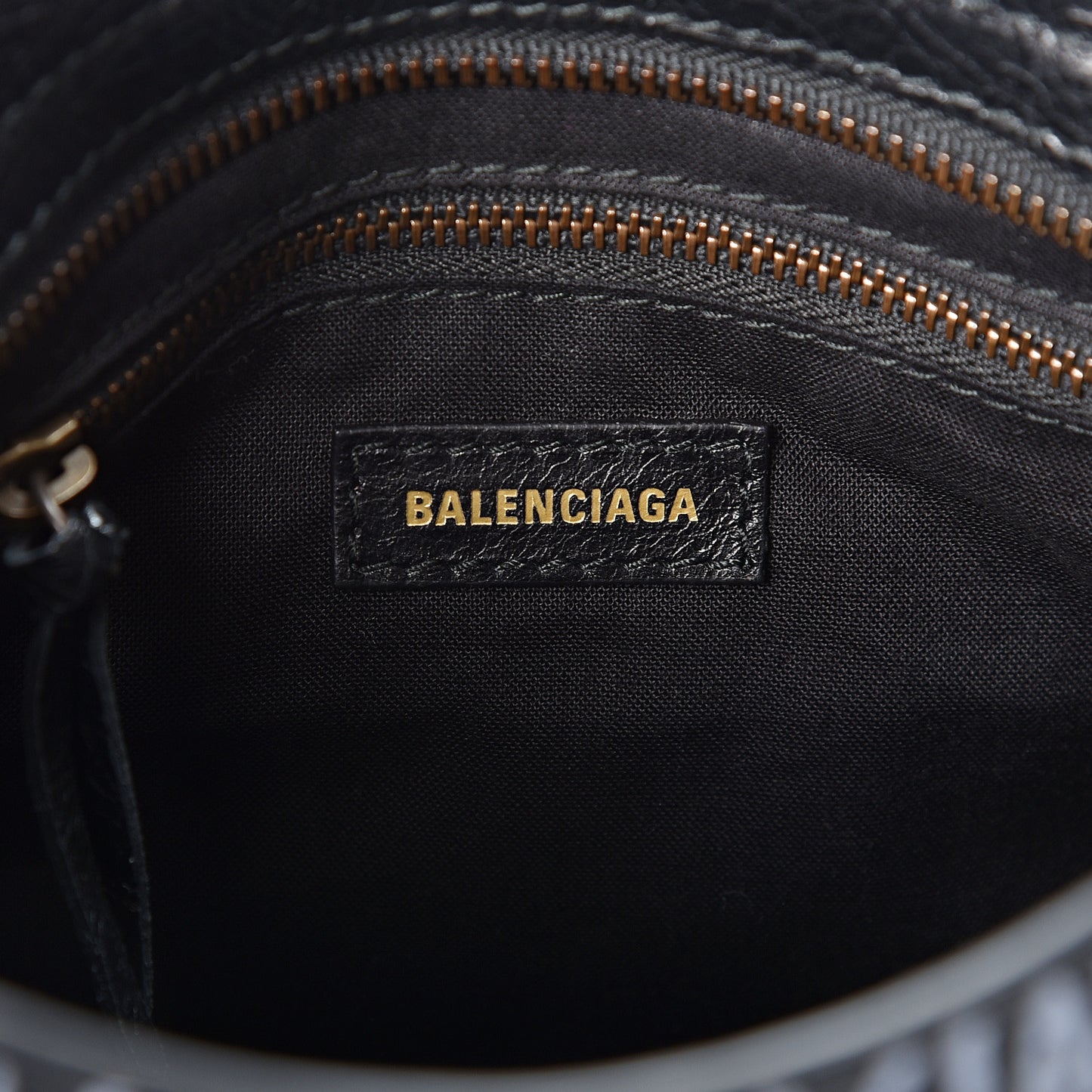 Agneau Arena Graffiti All Over Classic Hardware Mini City Black Multicolor