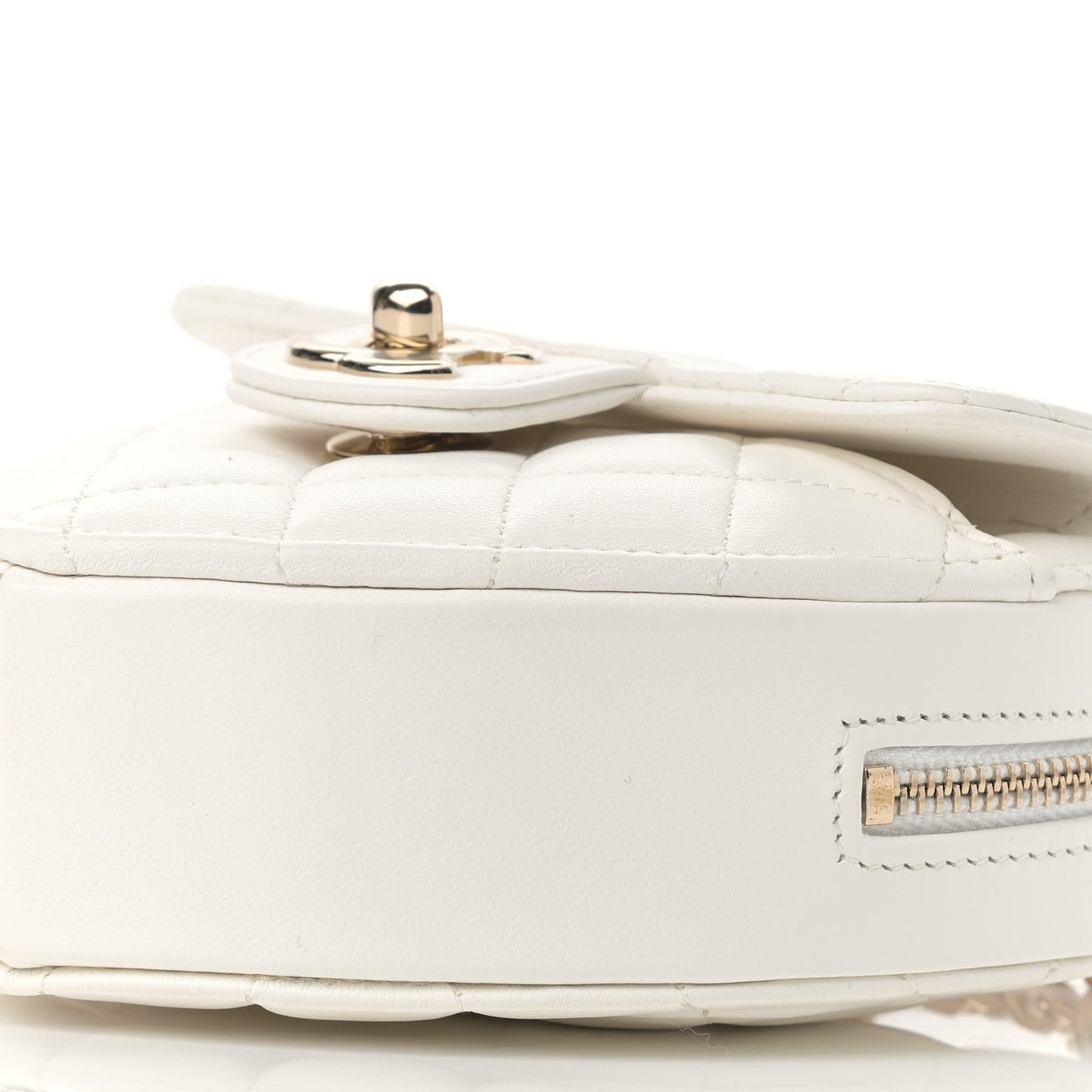 Lambskin Quilted CC In Love Heart Clutch With Chain White