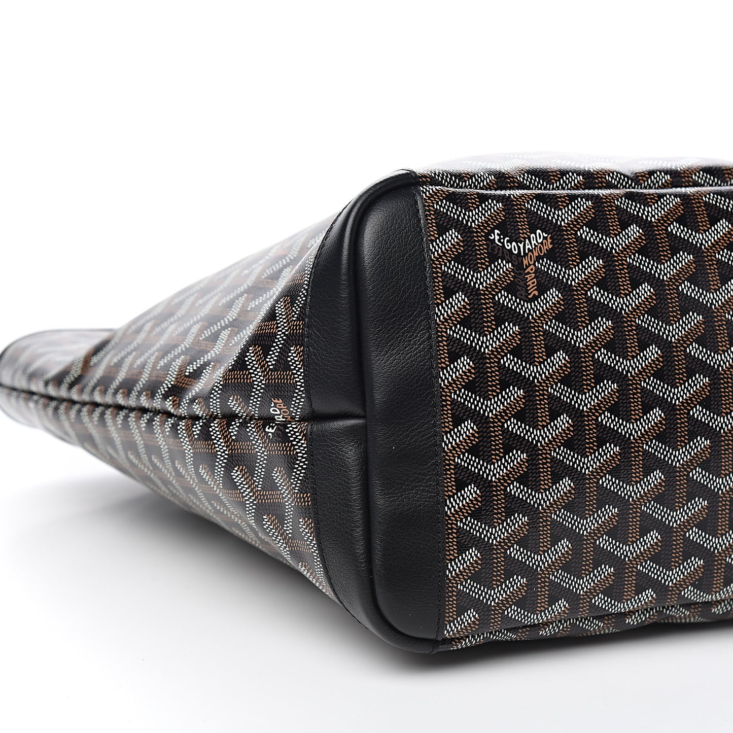 Goyardine Artois MM Black