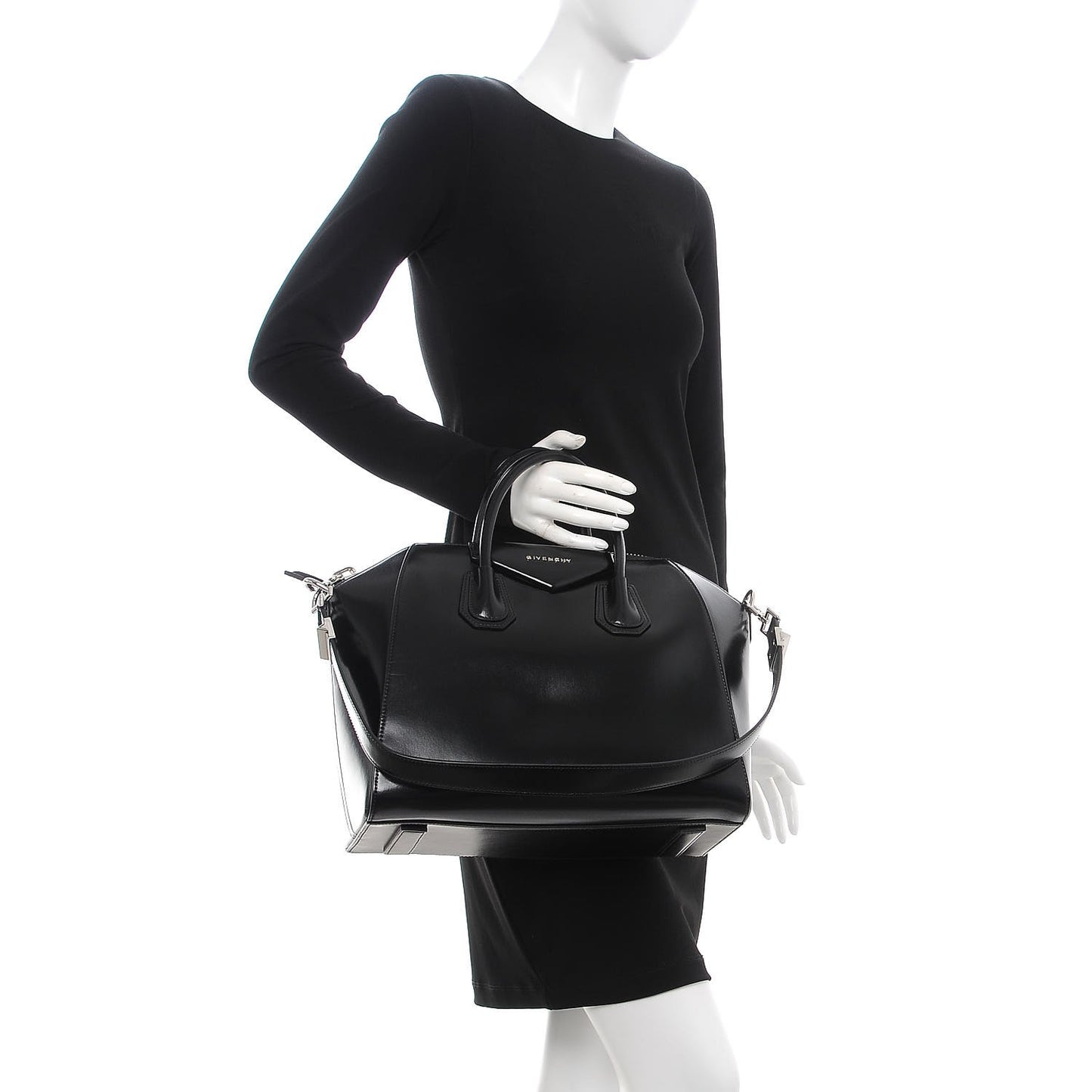 Shiny Lord Calfskin Medium Antigona Black